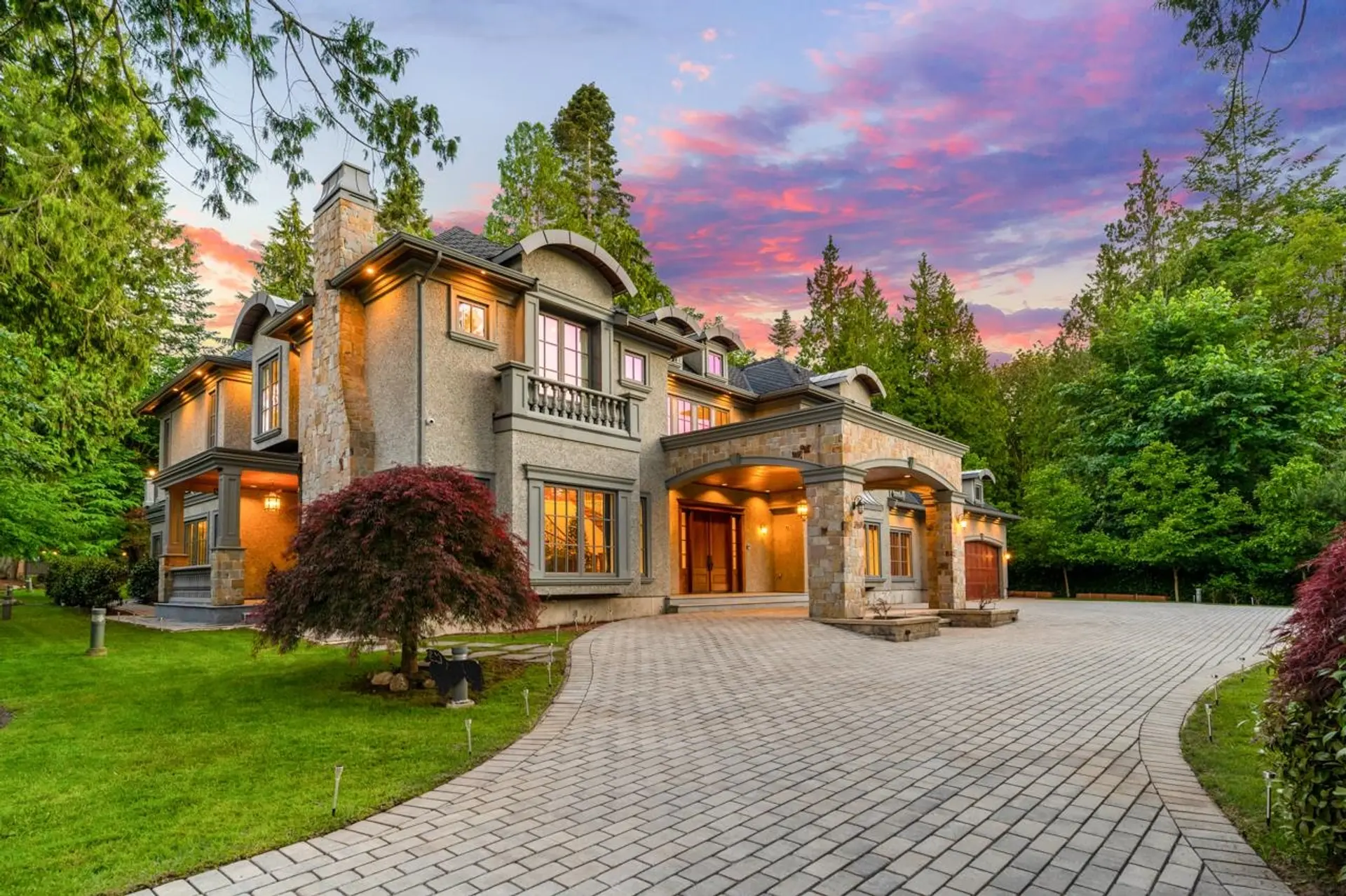 Property at 2923 Woodcrest Place, Surrey, BC