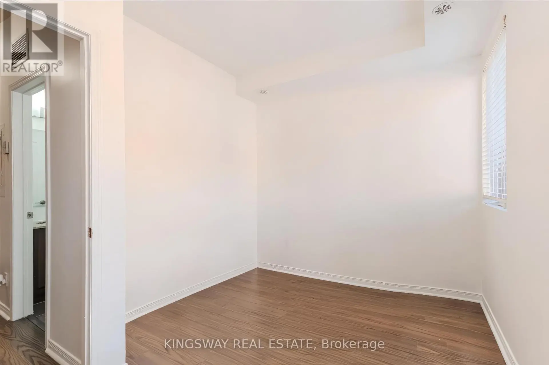 #50 68 WINSTON PARK BOULEVARD - Image 7