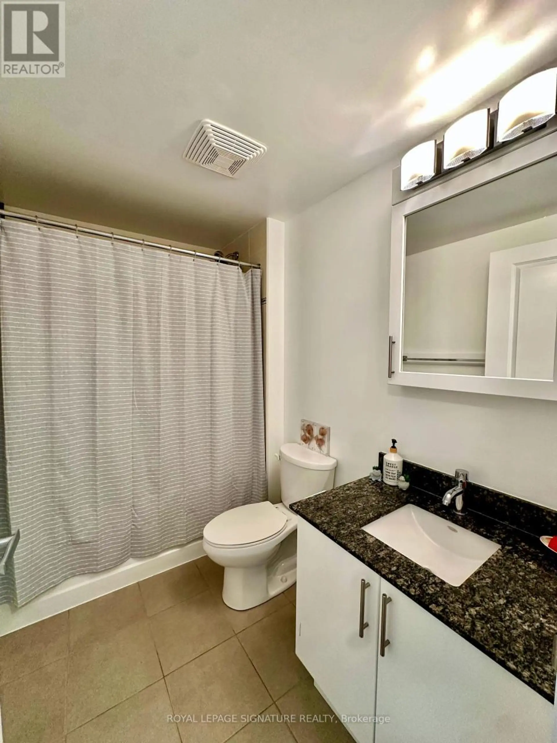 #1208 242 RIDEAU STREET - Image 12