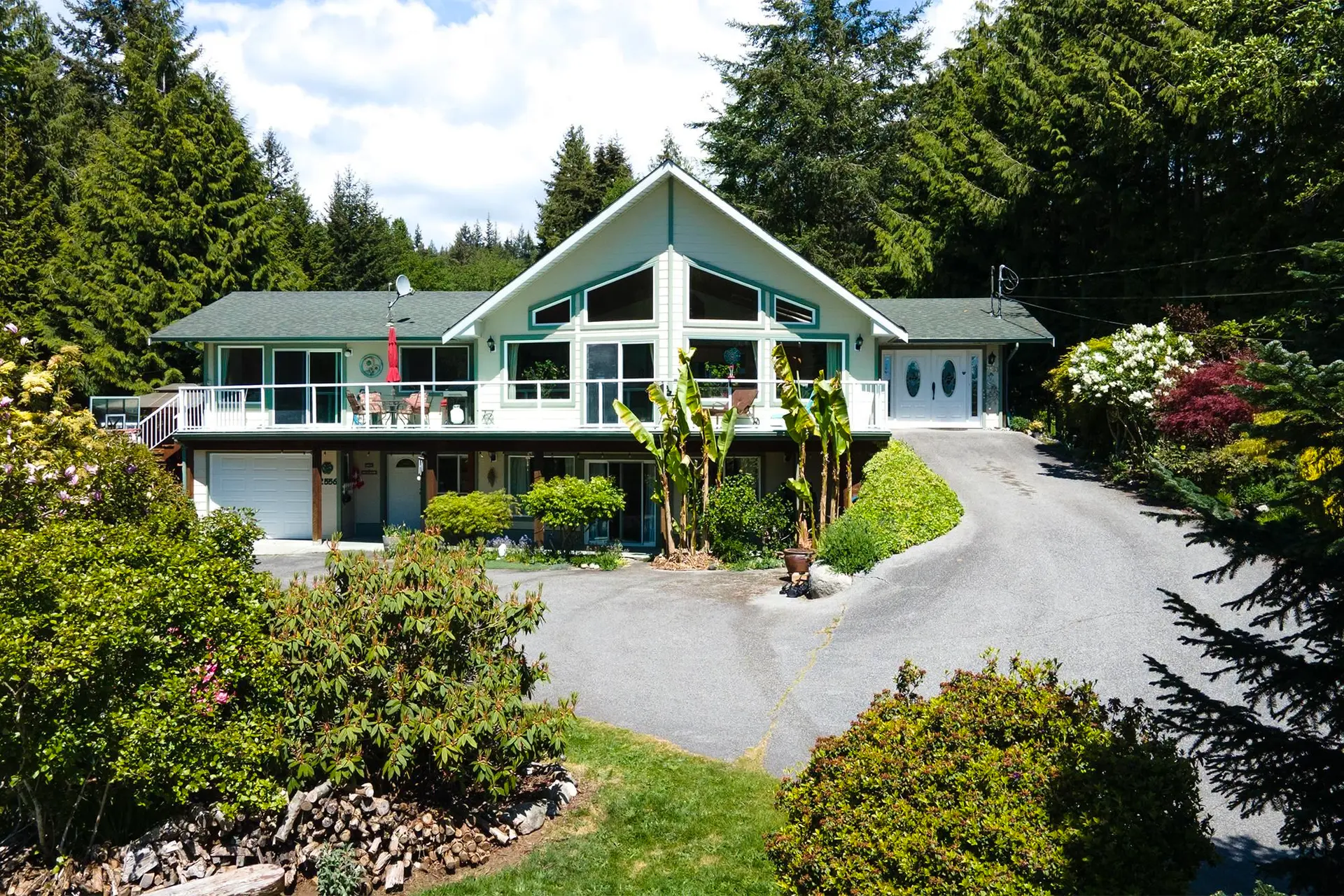Property at 2556 Lower Road, Roberts Creek, BC