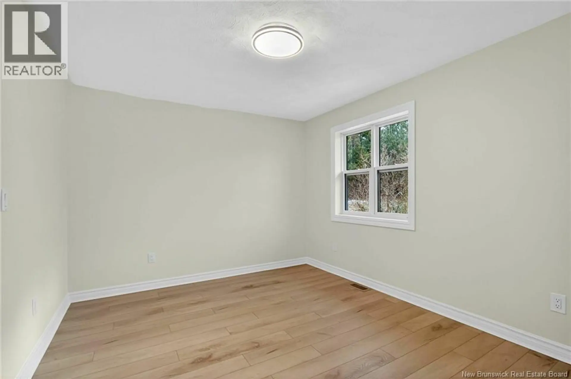 125 EVANGELINE STREET - Image 13