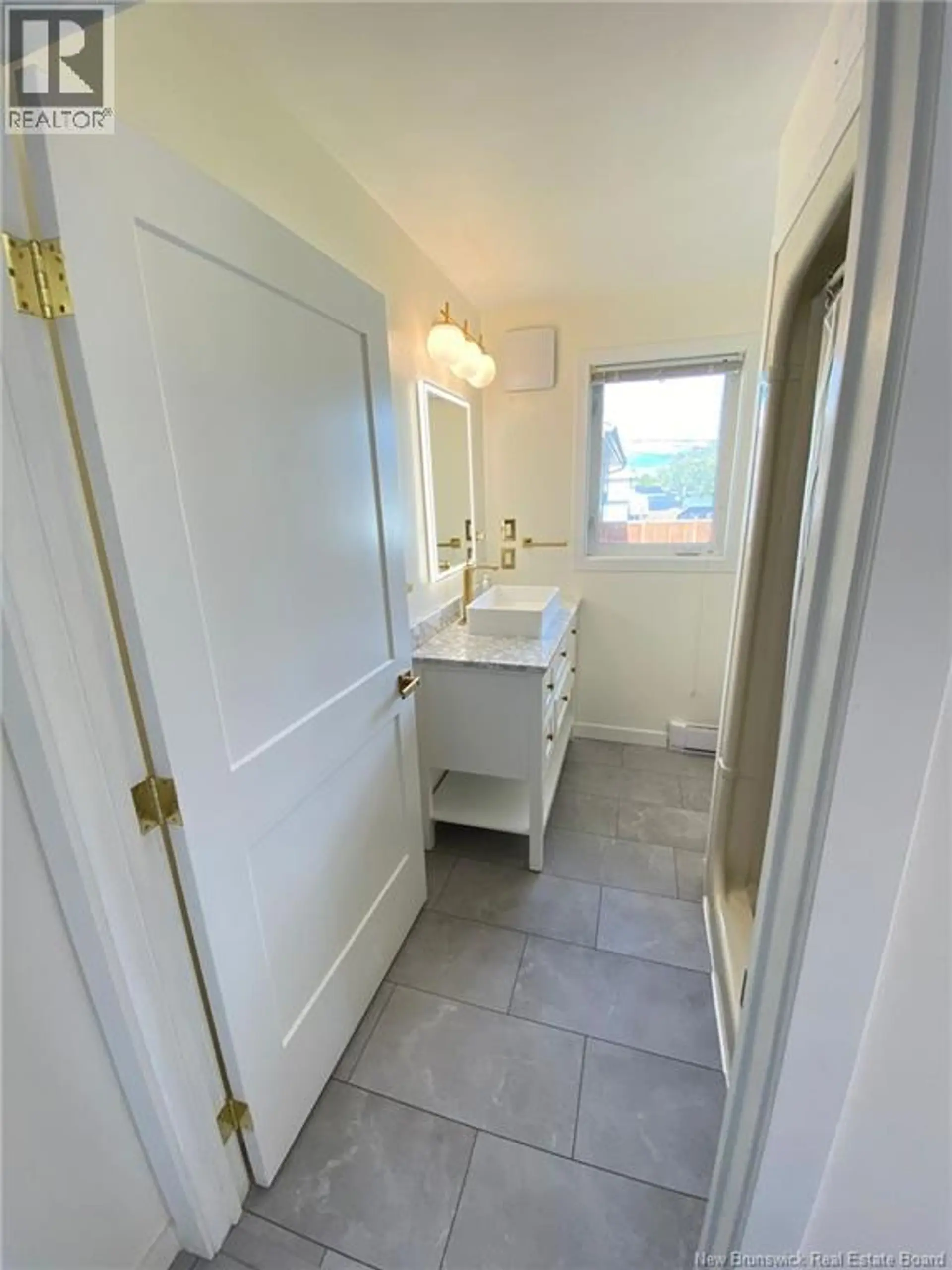 74 Ashley Crescent - Image 11