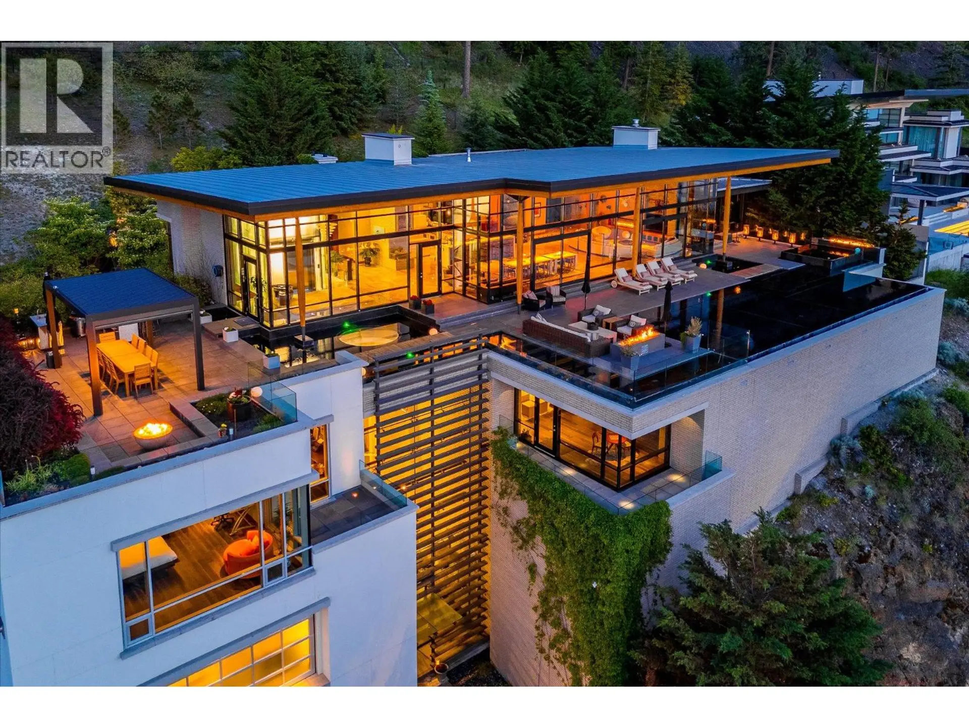 Property at #19 180 Sheerwater Court, Kelowna, BC
