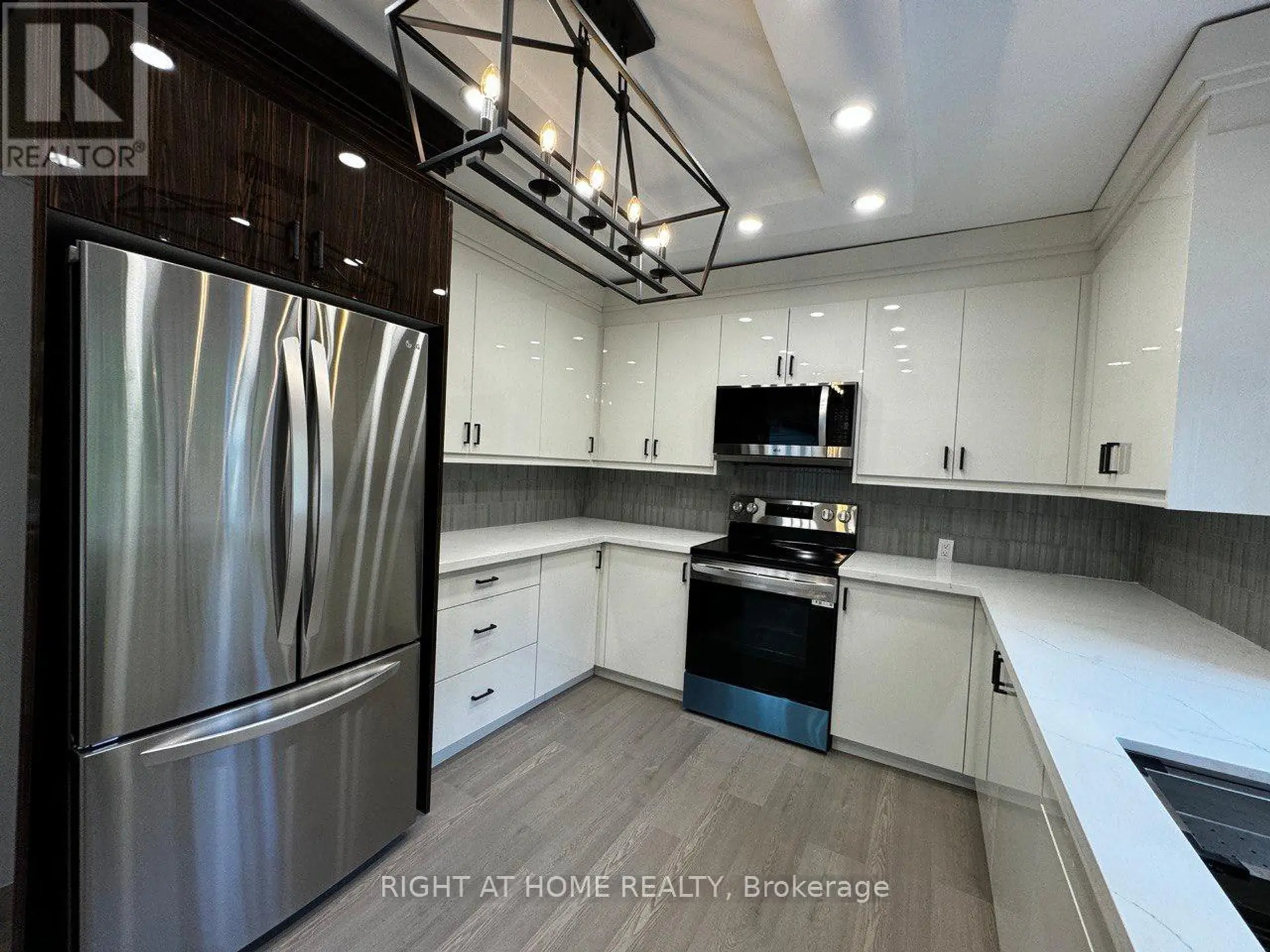 22 O'BRIEN STREET N - Image 6