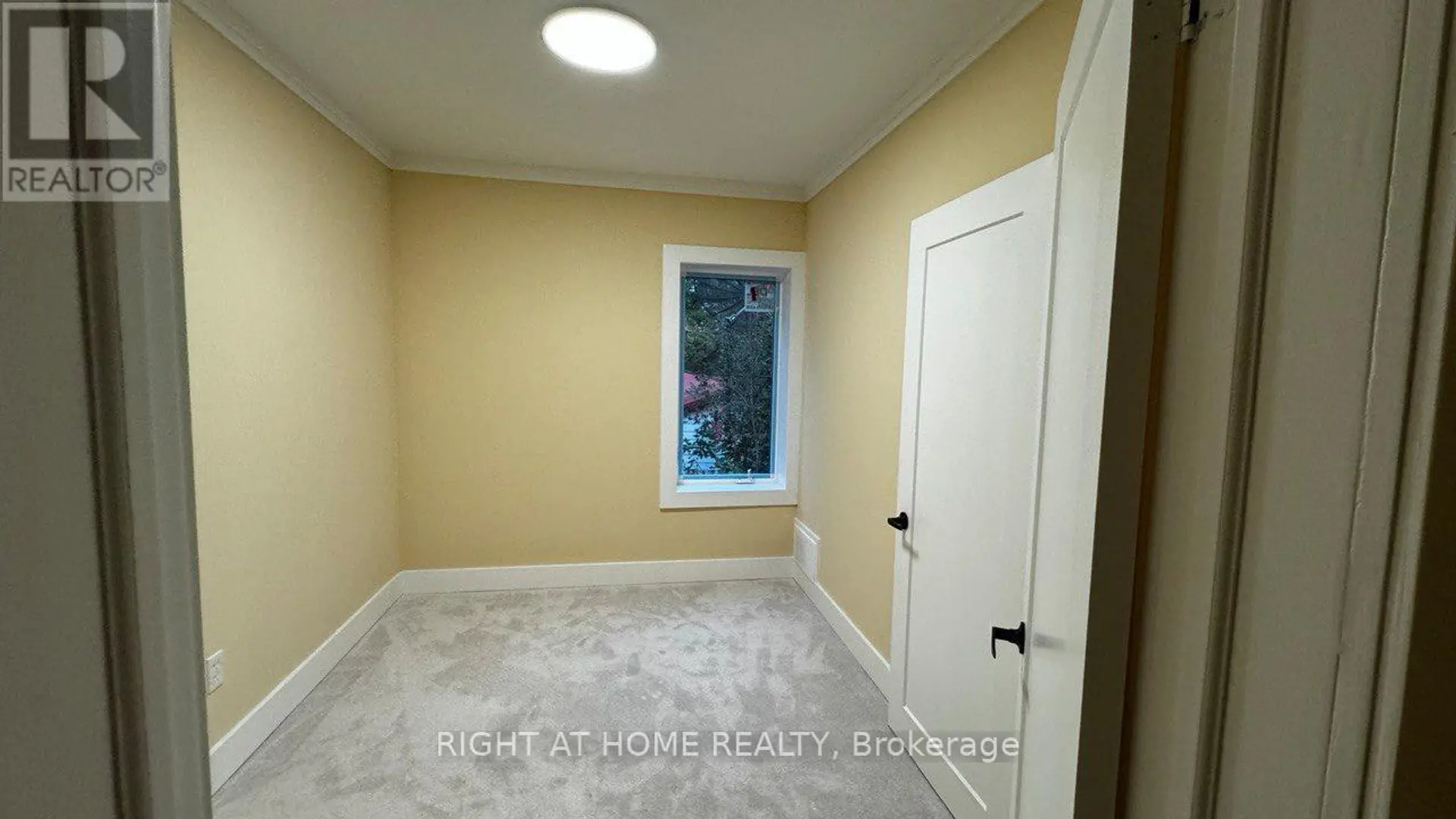 22 O'BRIEN STREET N - Image 9