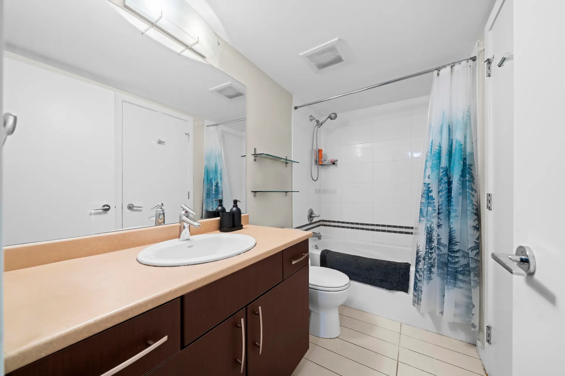 #209 7337 Macpherson Avenue - Image 13
