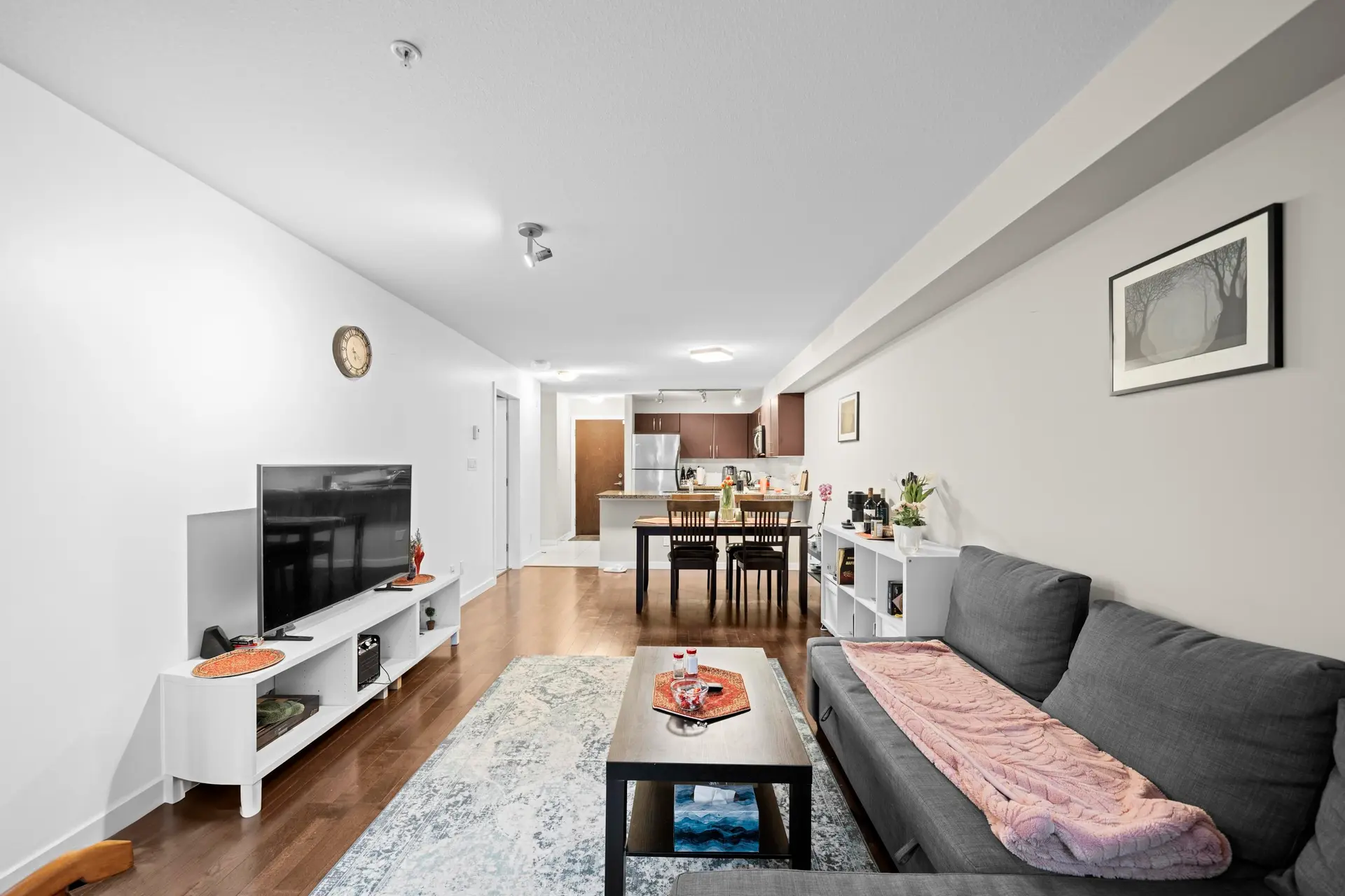 #209 7337 Macpherson Avenue - Image 9