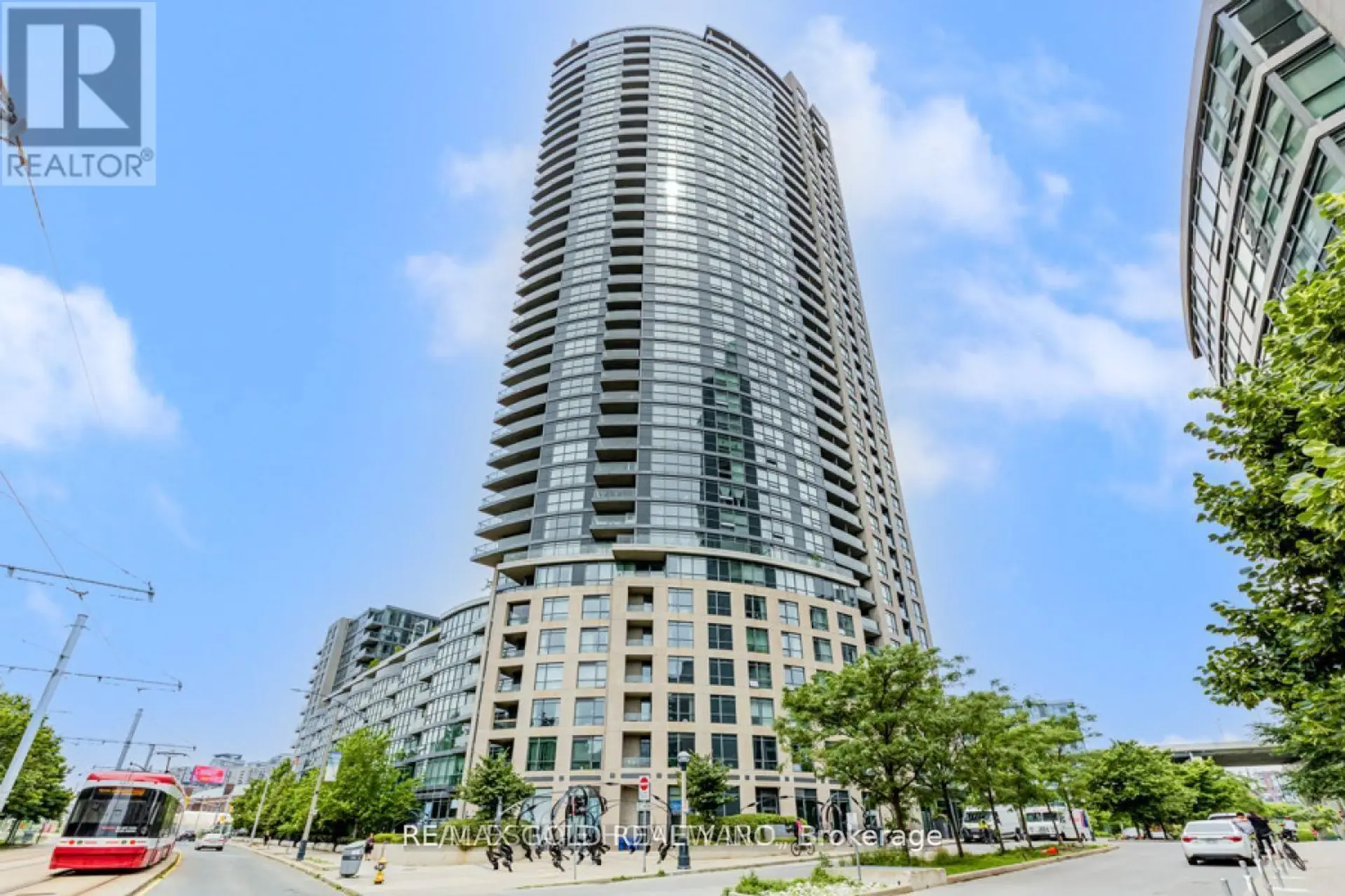 #1211 219 FORT YORK BOULEVARD - Image 2