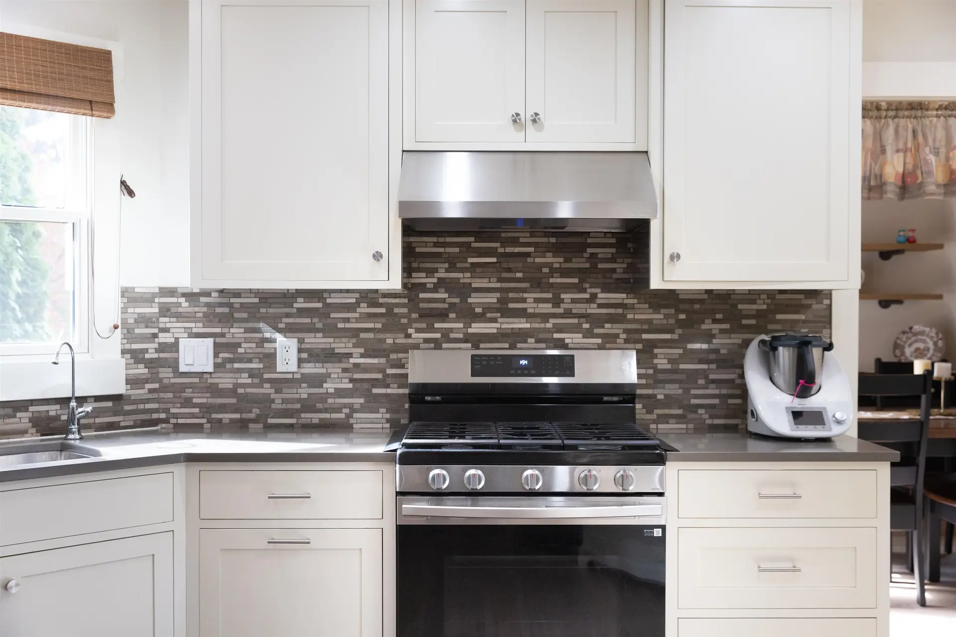 12576 18 Avenue - Image 19