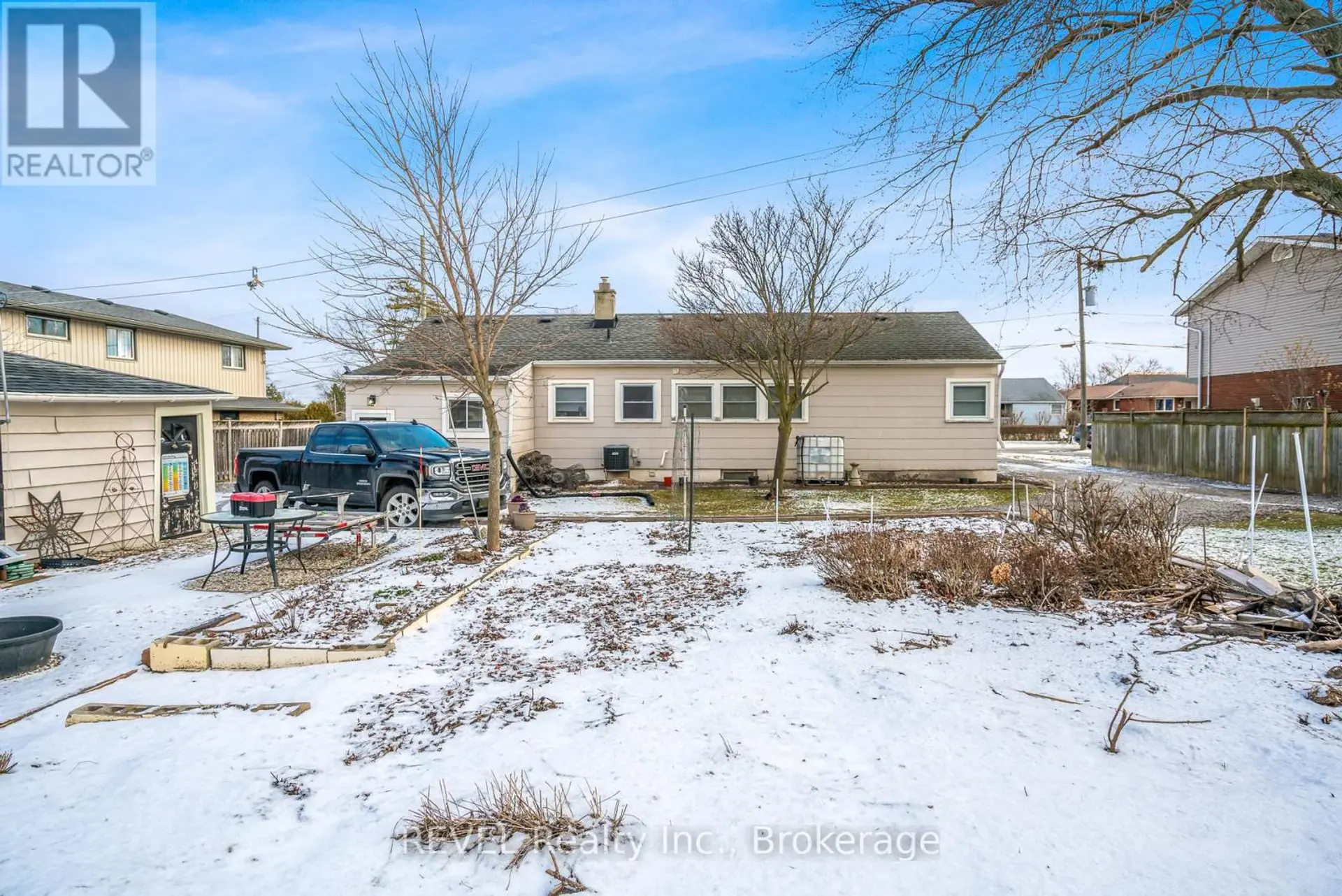 18 VALLEY ROAD - Image 4