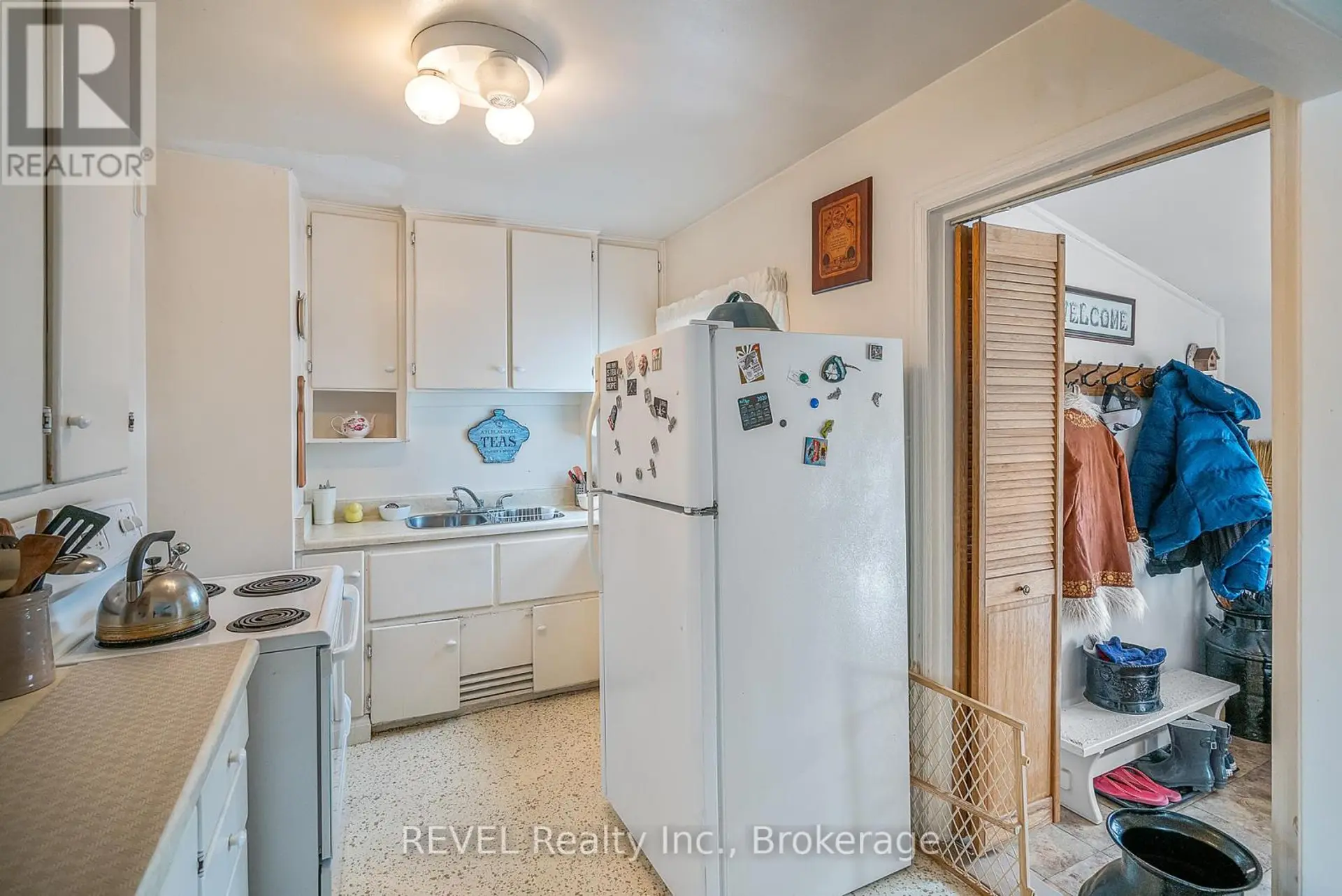 18 VALLEY ROAD - Image 6