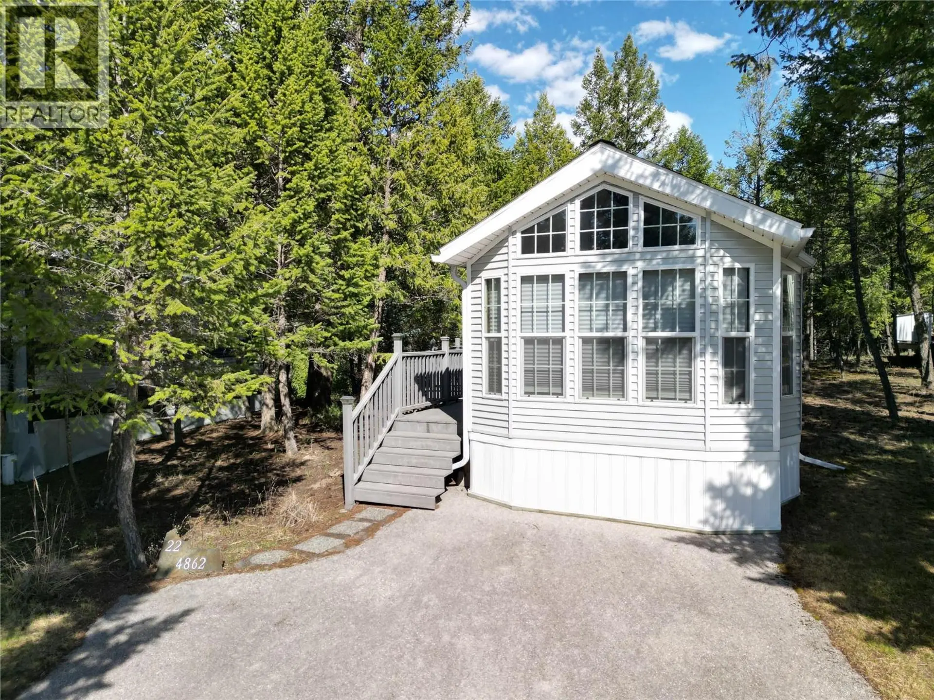 Property at 4862 Lynx Drive, Radium Hot Springs, BC