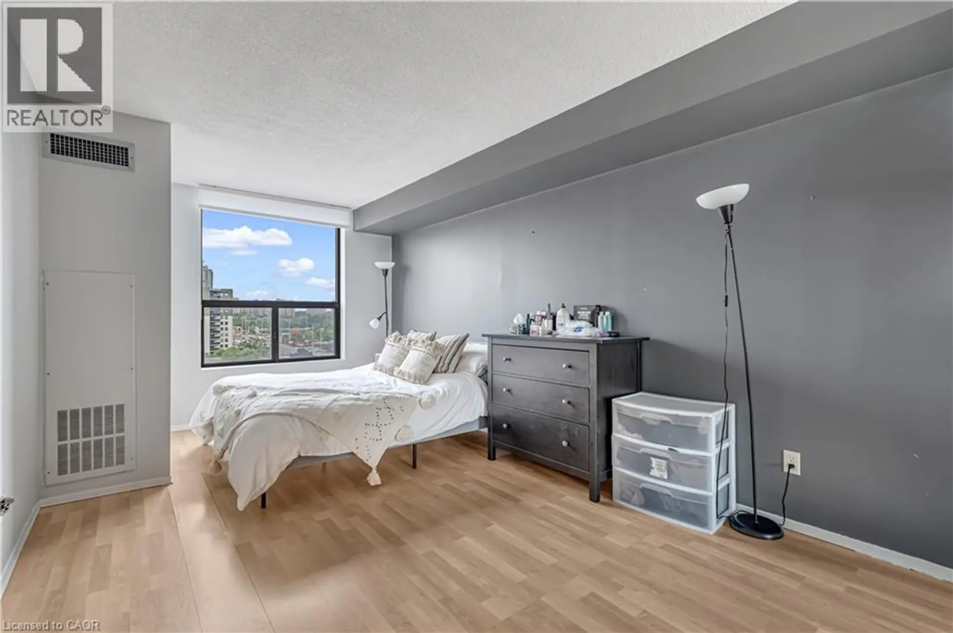 #903 25 AGNES Street - Image 15