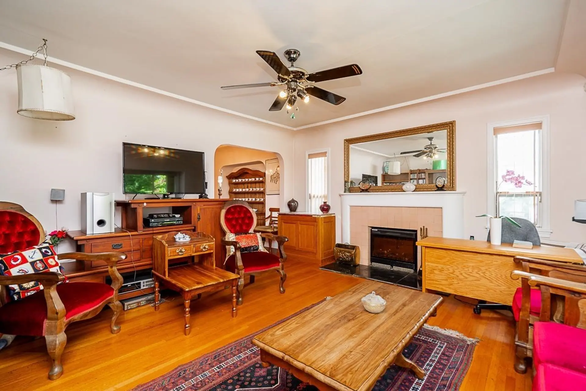 876 W King Edward Avenue - Image 3