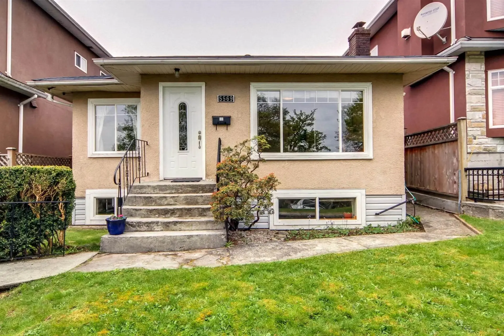 Property at 5569 Culloden Street, Vancouver, BC