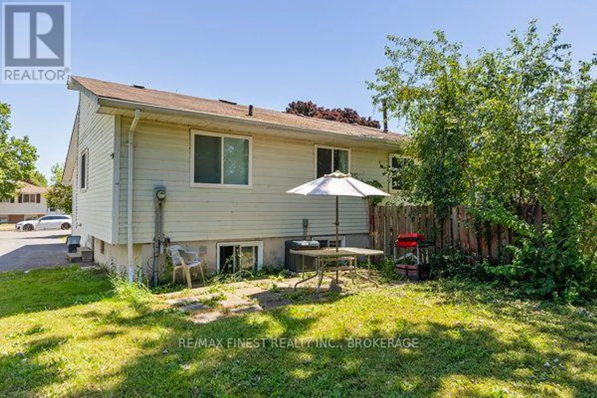 30 WOODSTONE CRESCENT - Image 12