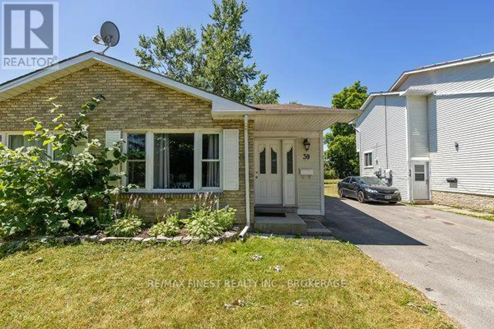 30 WOODSTONE CRESCENT - Image 4
