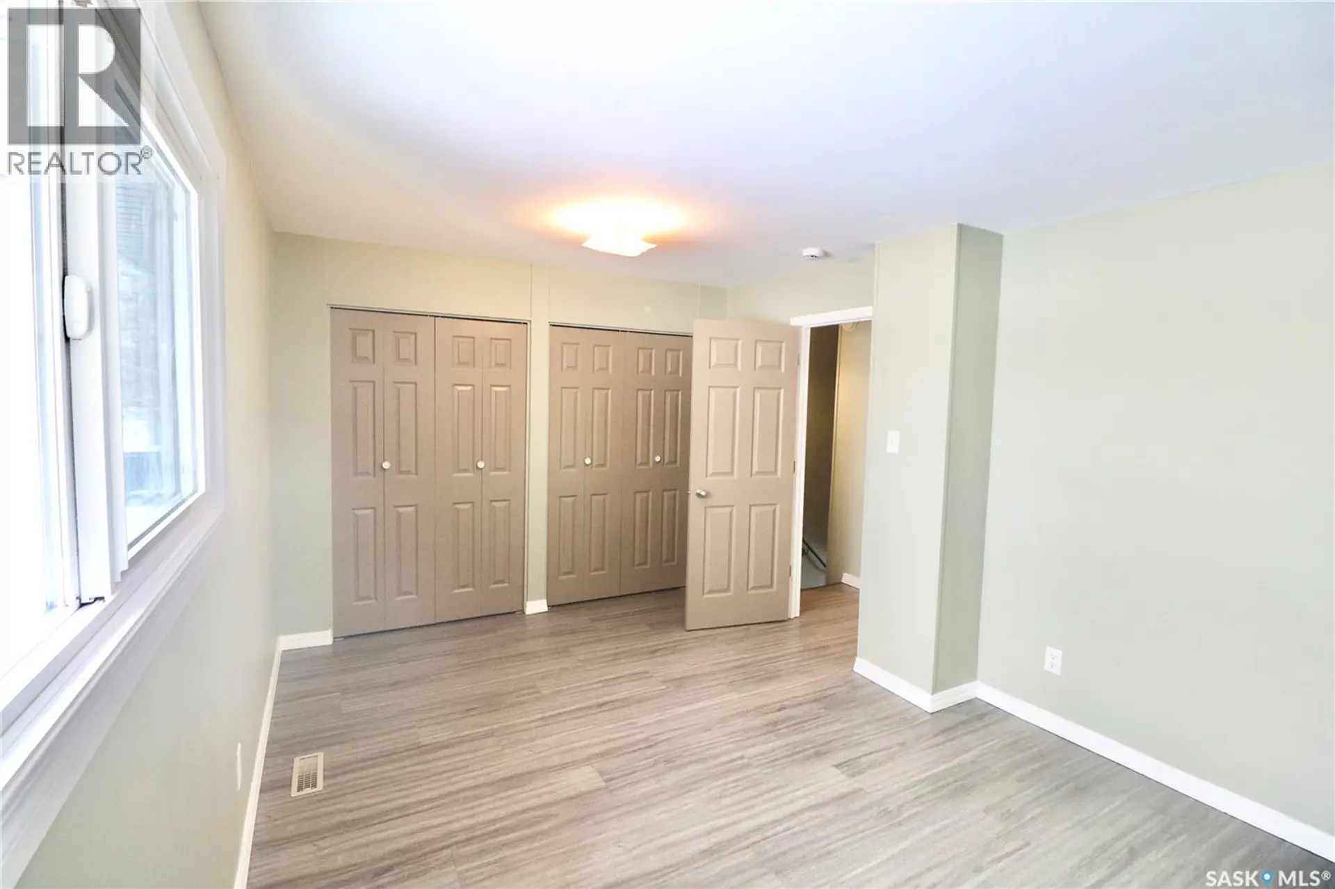 #35 MACKENZIE WAY - Image 6