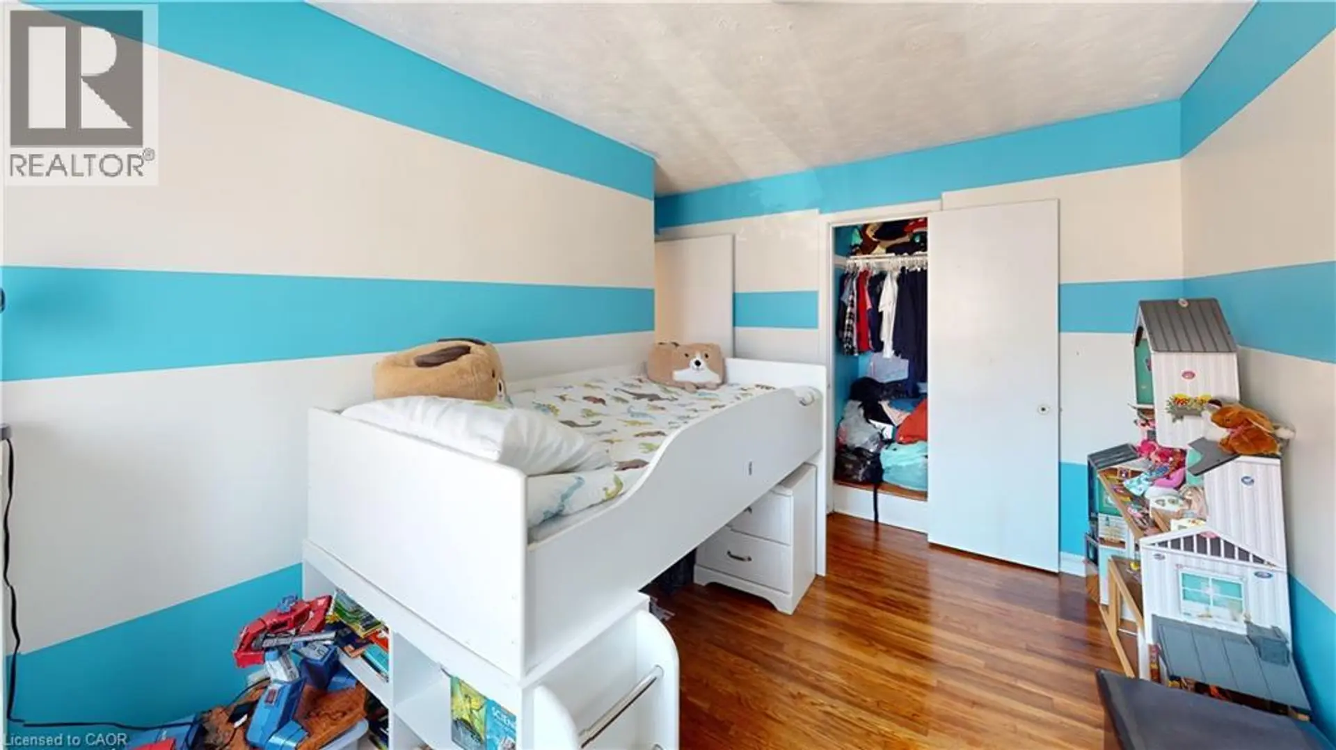 10 ARMSTRONG Avenue - Image 12