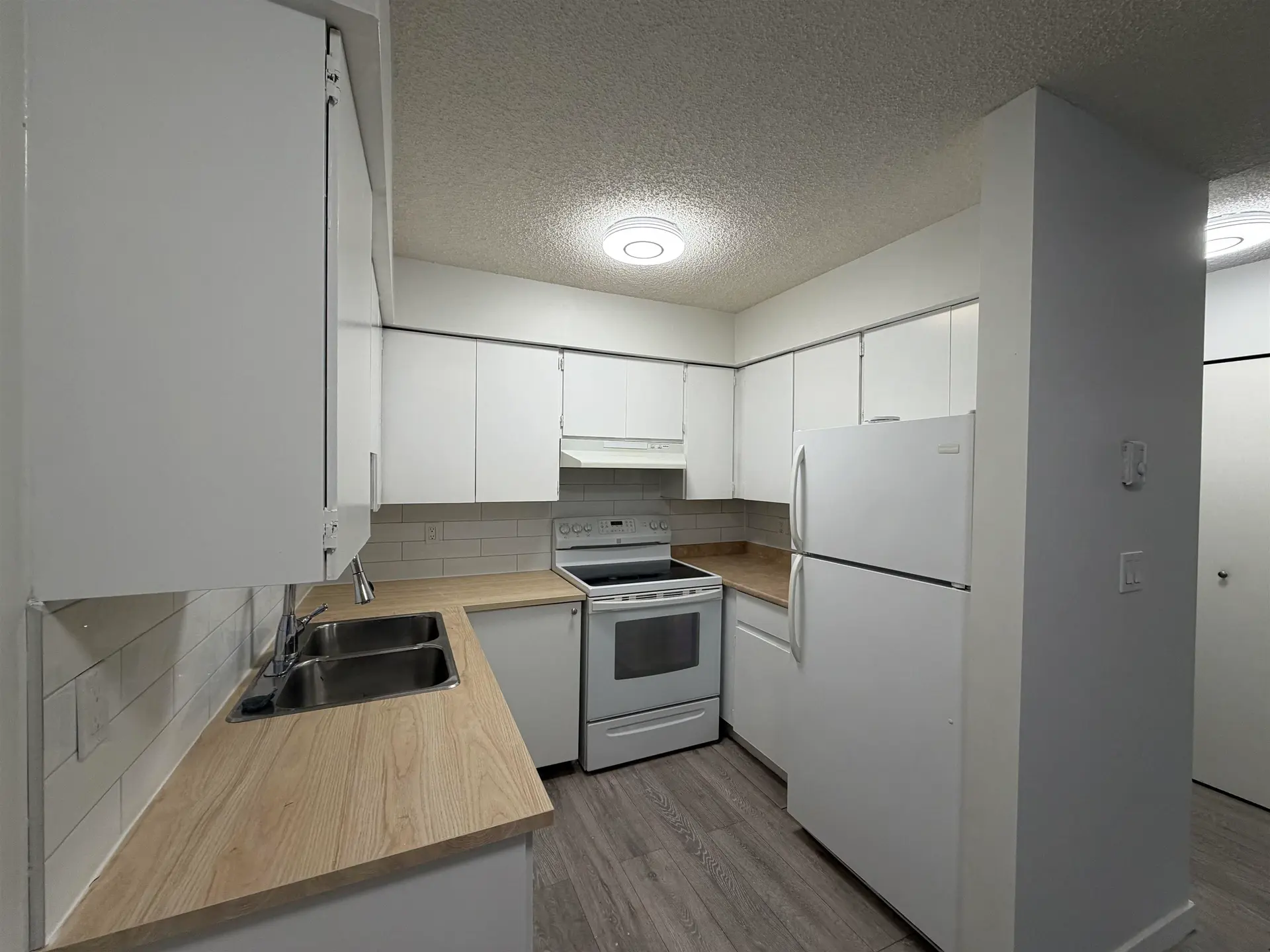 Property at #303 1948 Coquitlam Avenue, Port Coquitlam, BC