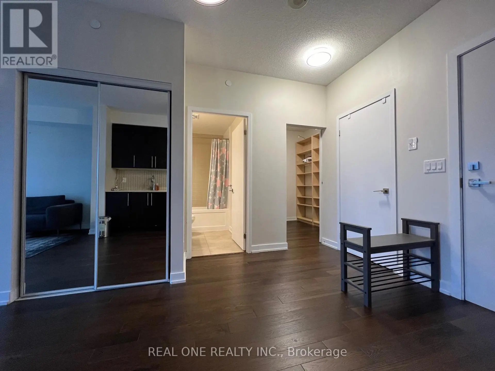 #1410 510 CURRAN PLACE - Image 16