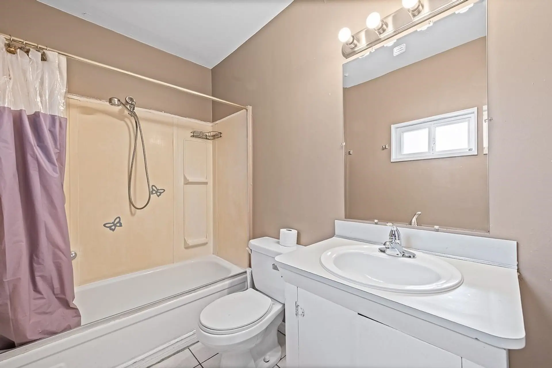 4777 Pender Street - Image 5