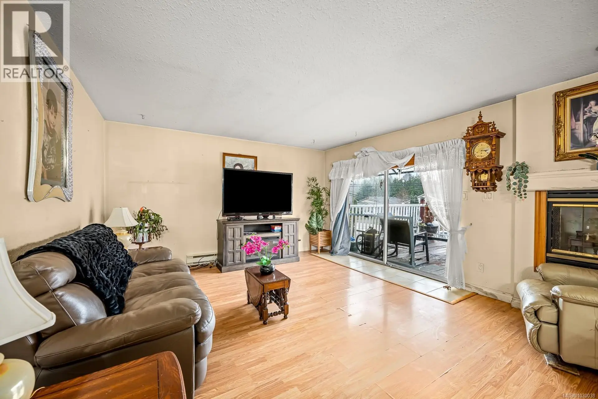 Property at #B 2316 Willemar Ave, Courtenay, BC