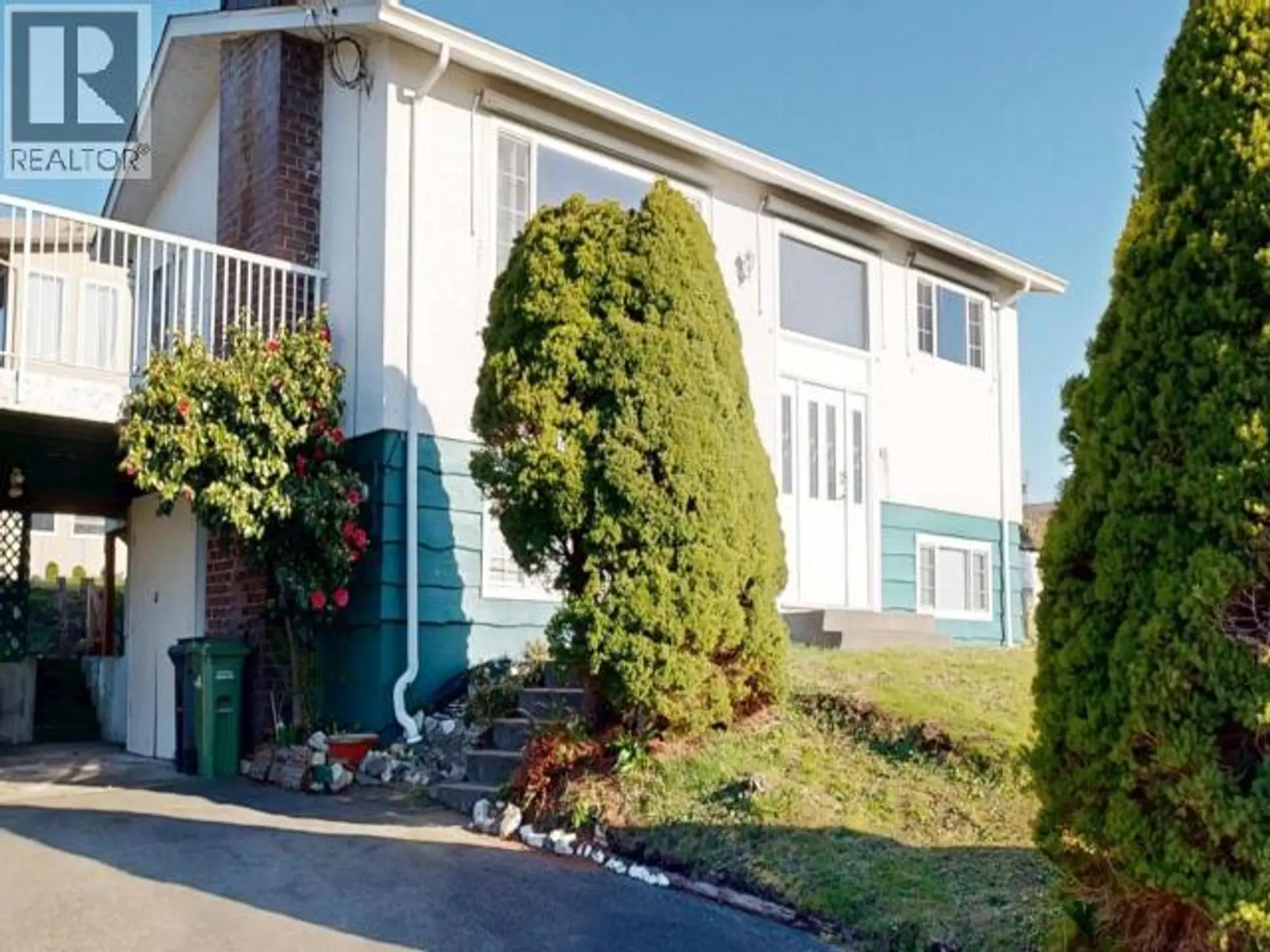 Property at 7176 GLACIER STREET, Powell River, BC