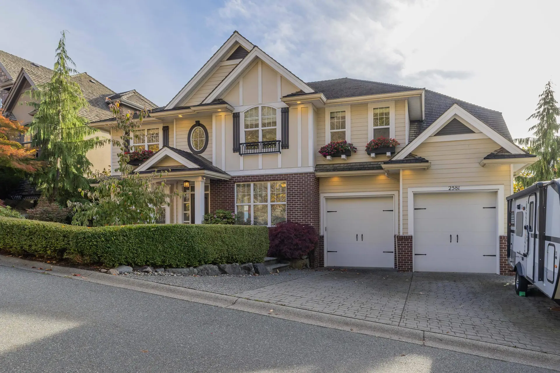 Property at 2581 Eagle Mountain Drive, Abbotsford, BC