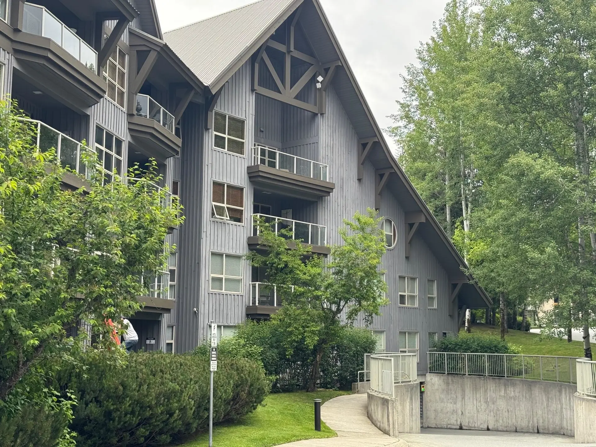 Property at #432 4800 Spearhead (Week 39) Drive, Whistler, BC