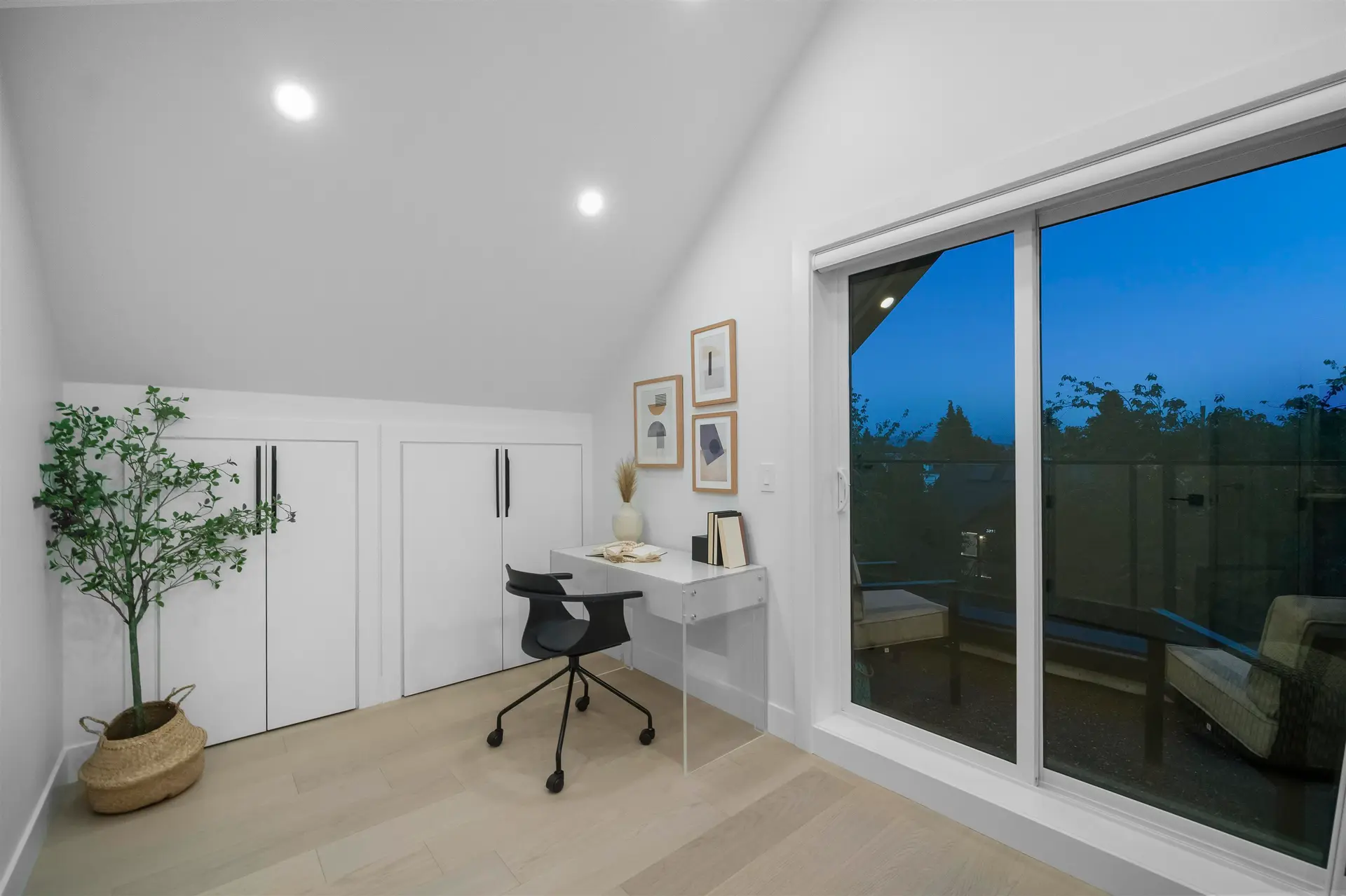 #1 5033 Prince Albert Street - Image 8