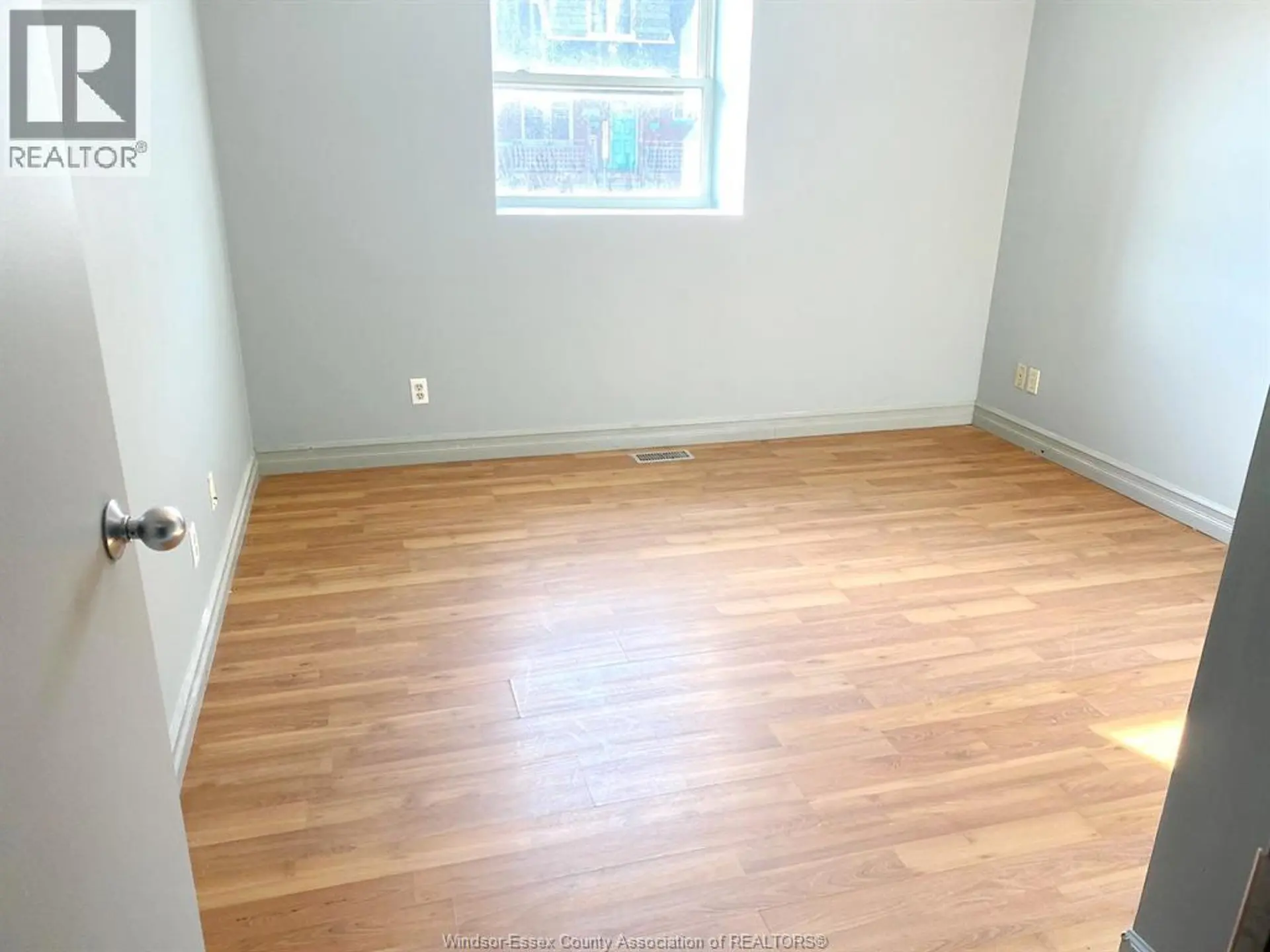 1570 LILLIAN - Image 4