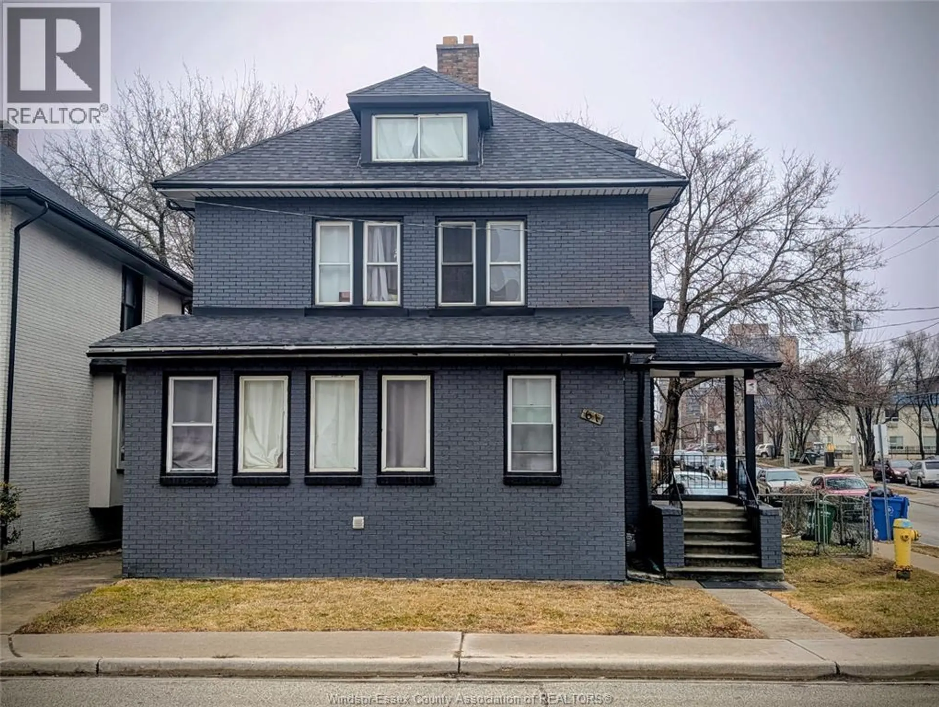61 GILES BOULEVARD EAST - Image 1