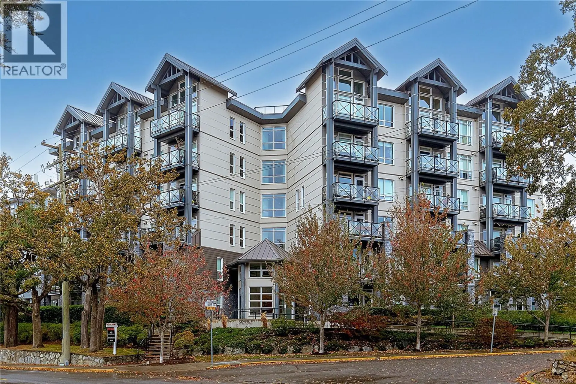 Property at #303 924 Esquimalt Rd, Esquimalt, BC