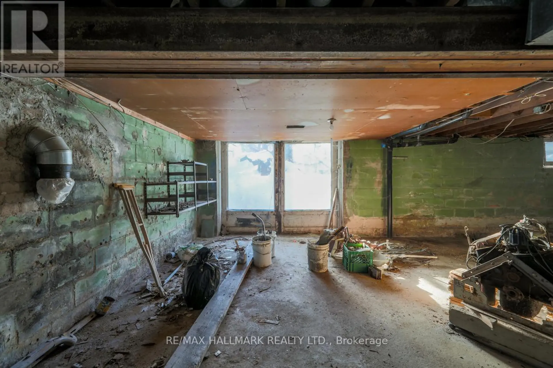 63 HIGHVIEW AVENUE - Image 15