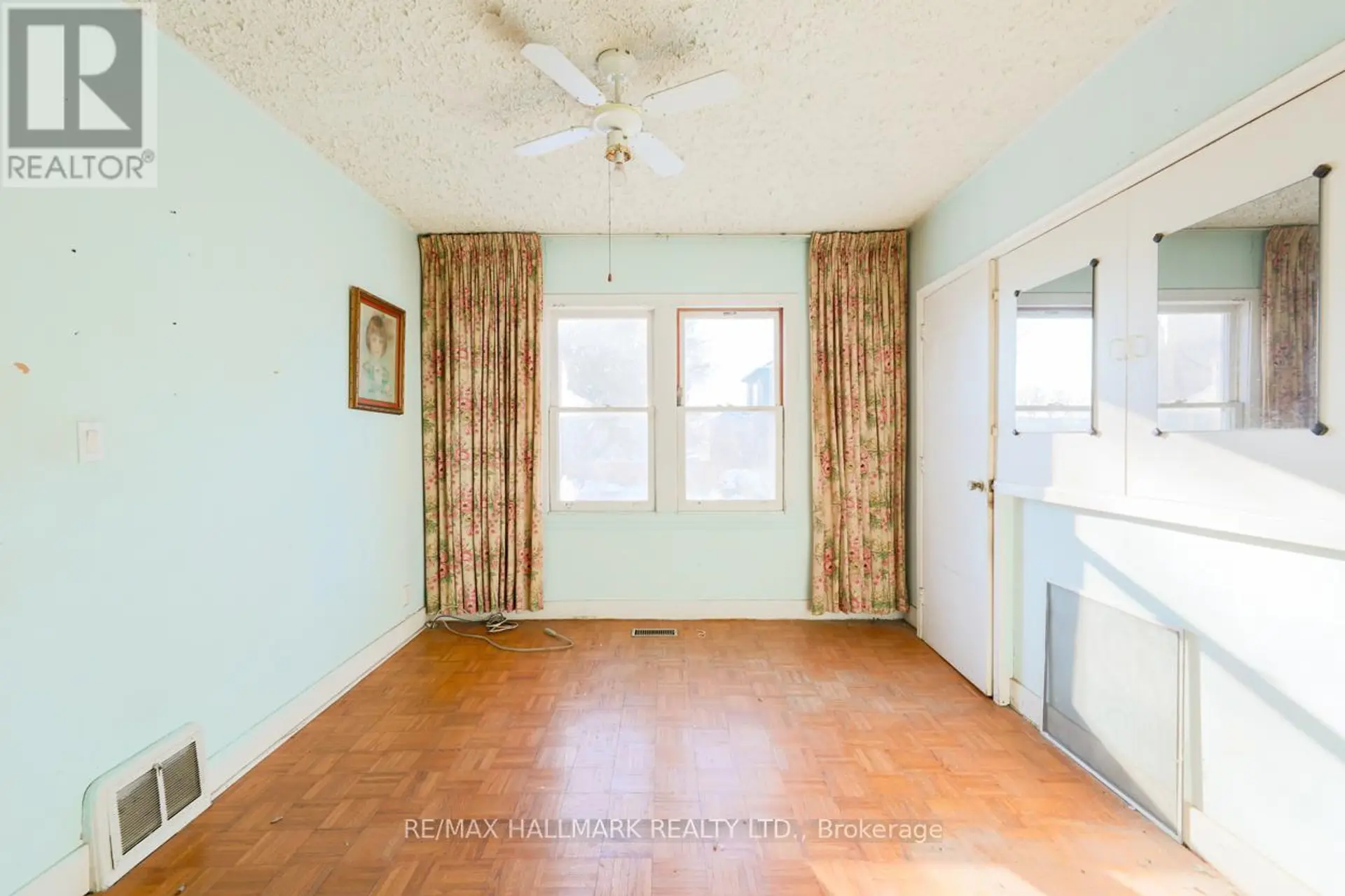 63 HIGHVIEW AVENUE - Image 4