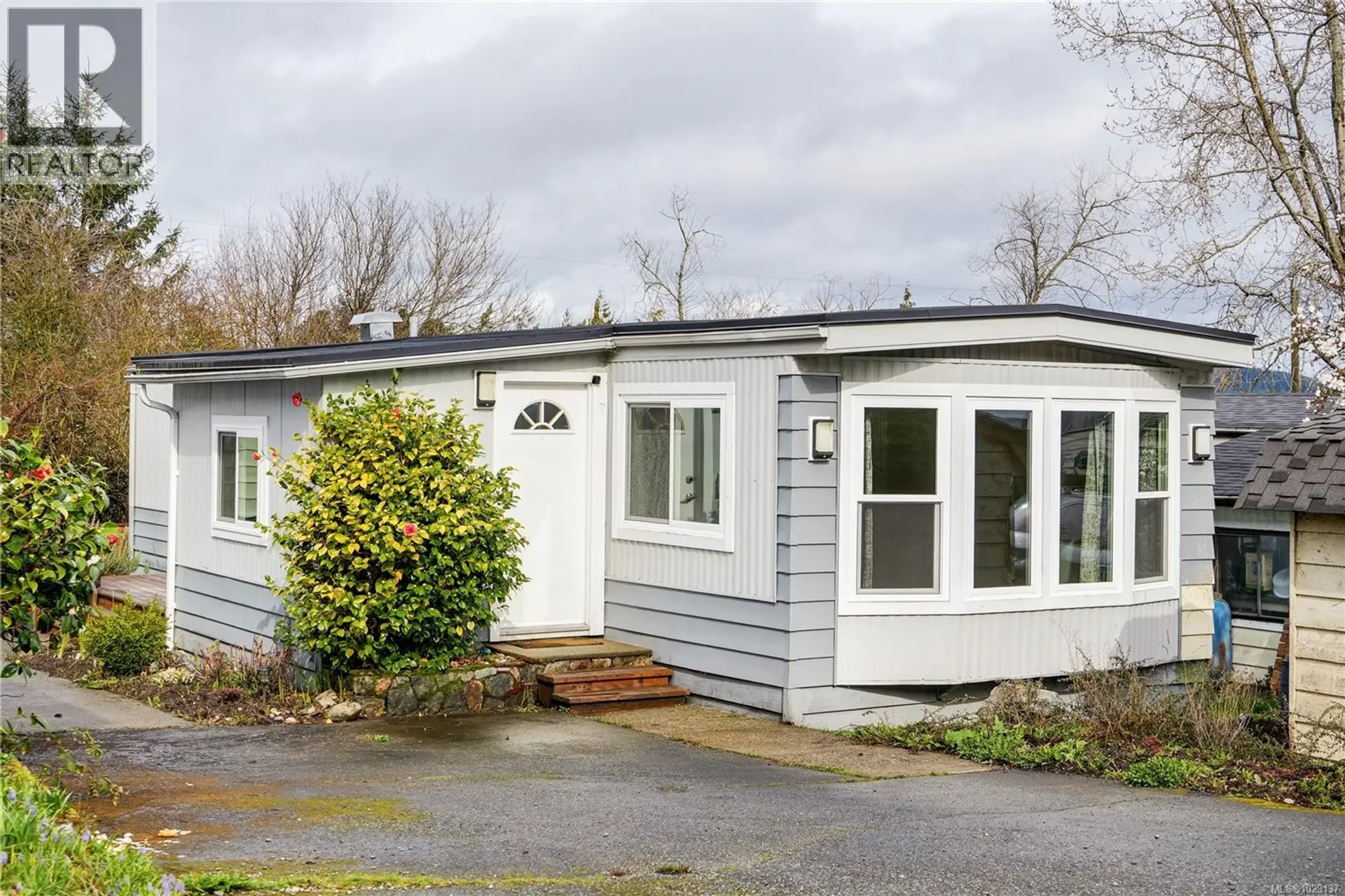 Property at #5 70 Cooper Rd, View Royal, BC