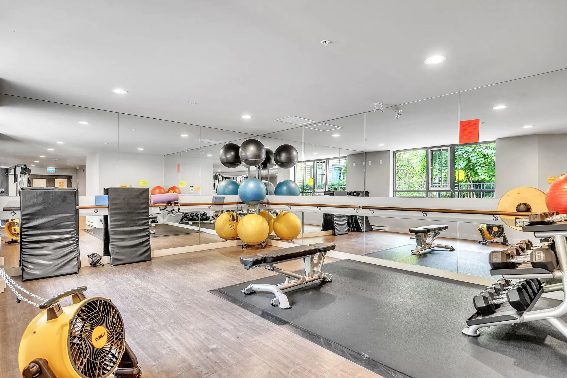 #306 3399 Noel Drive - Image 18