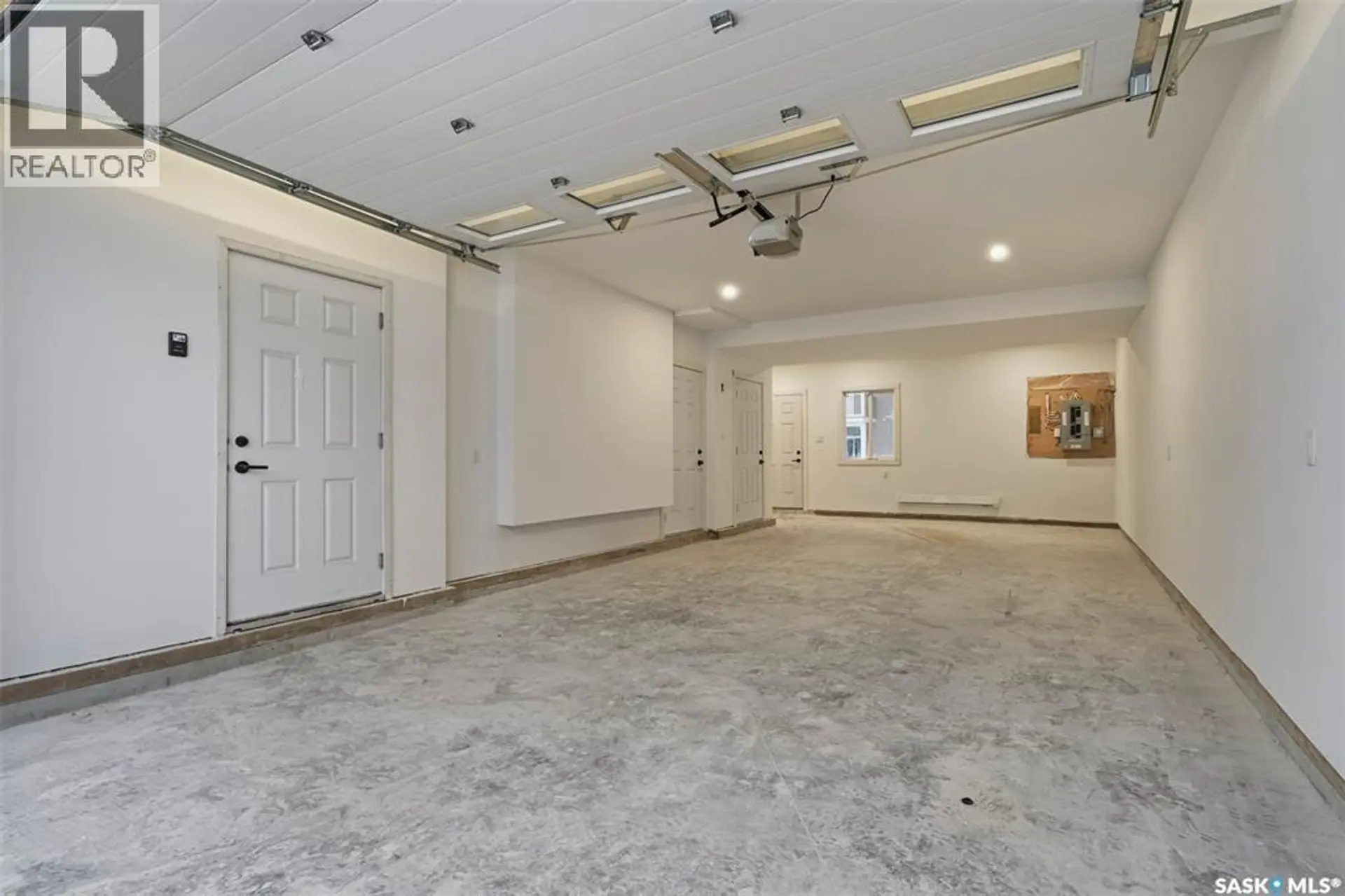 #133 3220 11th STREET W - Image 14