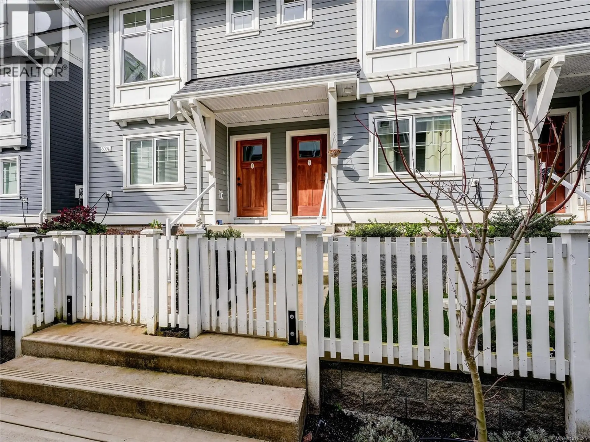 Property at #2 3094 Washington Ave, Victoria, BC