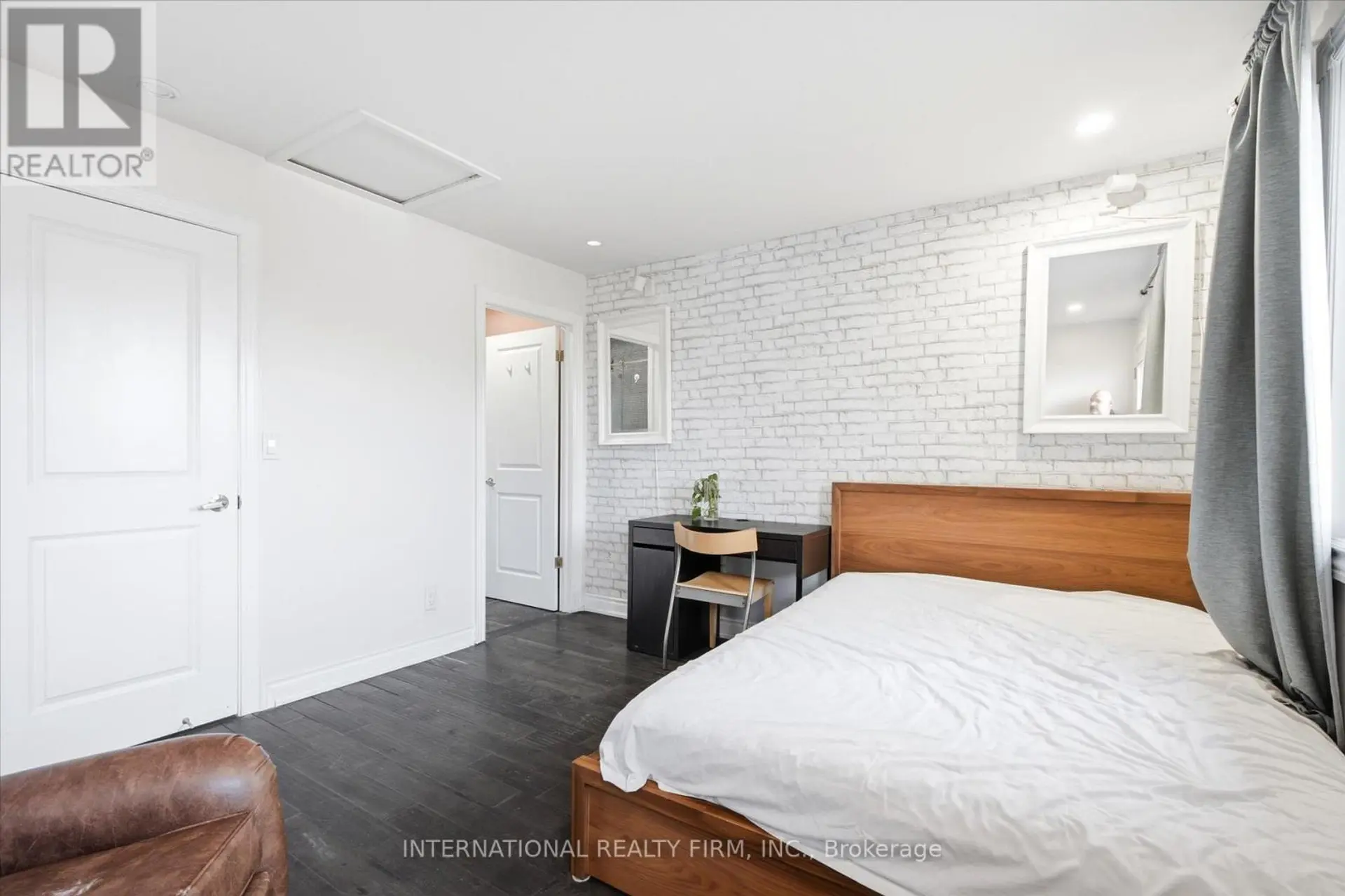 568 DELAWARE AVENUE N - Image 15