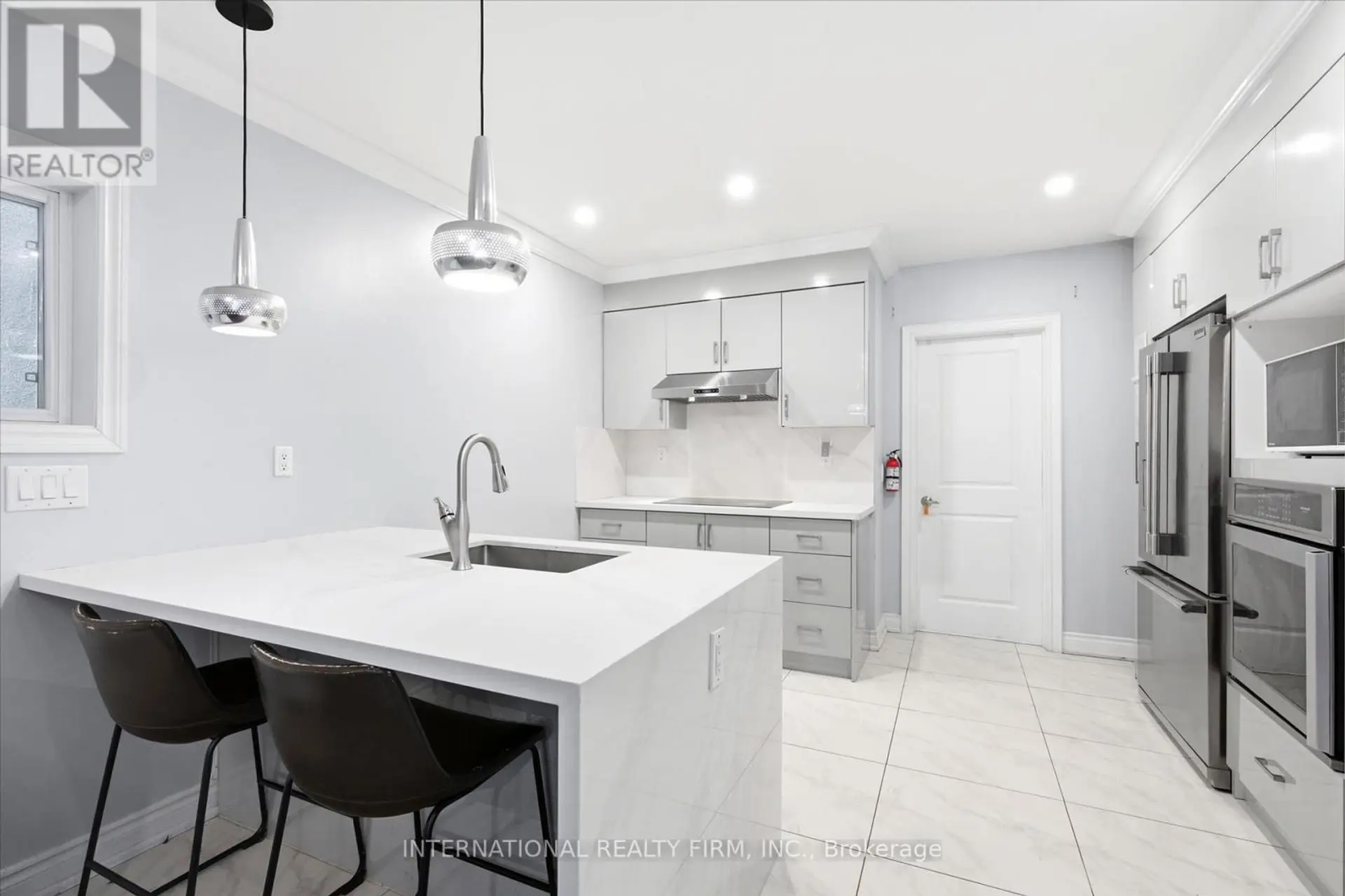 568 DELAWARE AVENUE N - Image 5