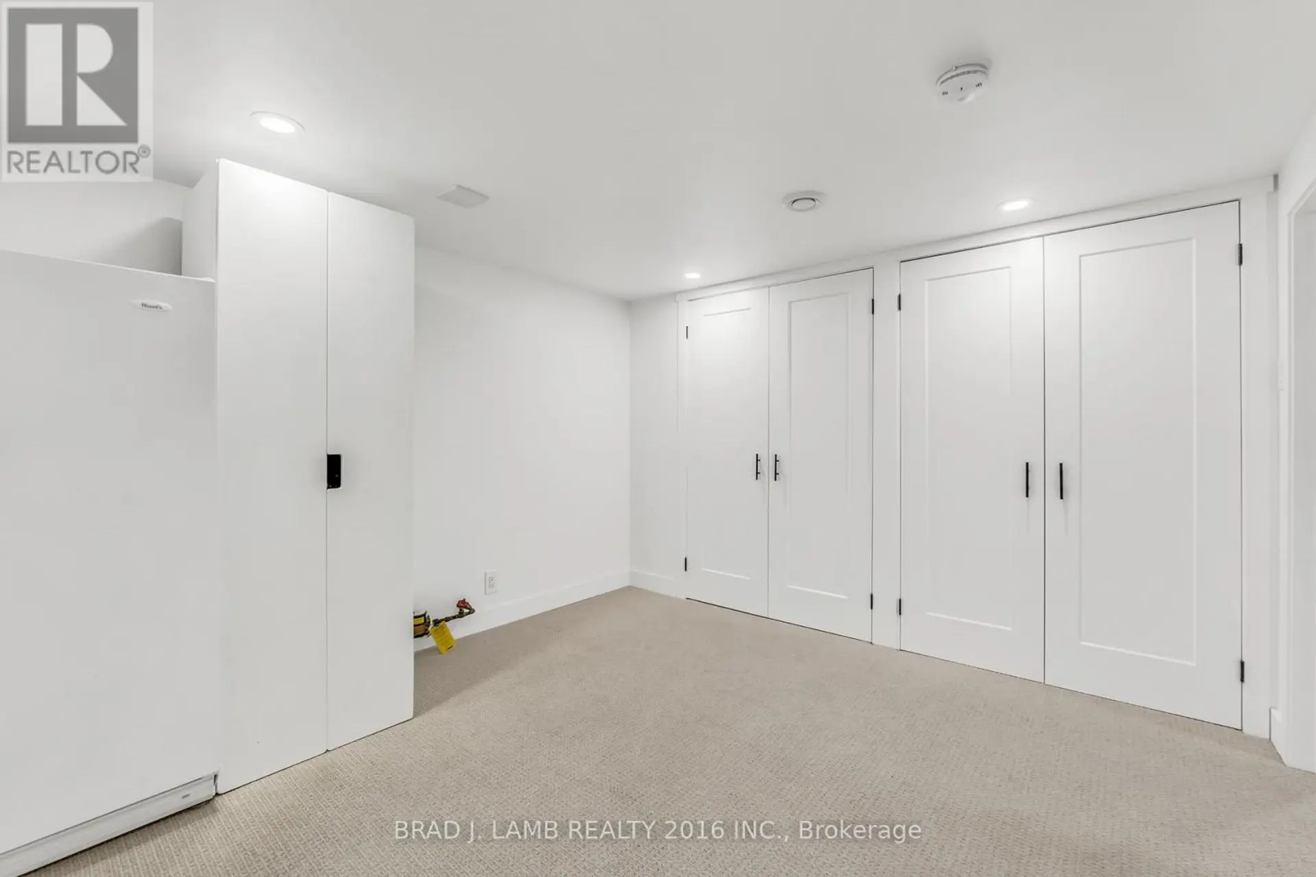 794 THE QUEENSWAY - Image 12