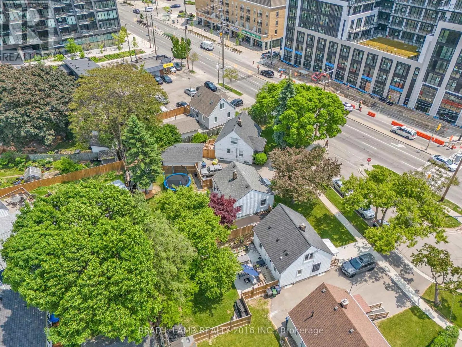 794 THE QUEENSWAY - Image 19