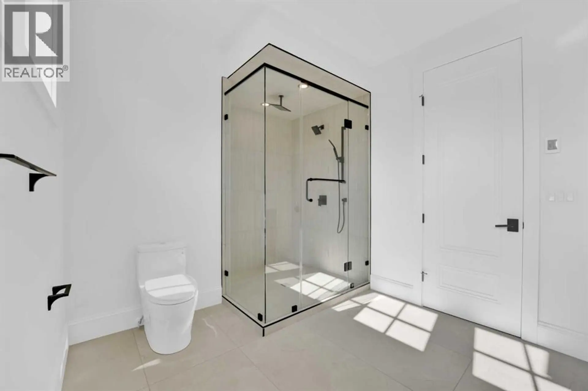 1605 9 STREET NW - Image 15