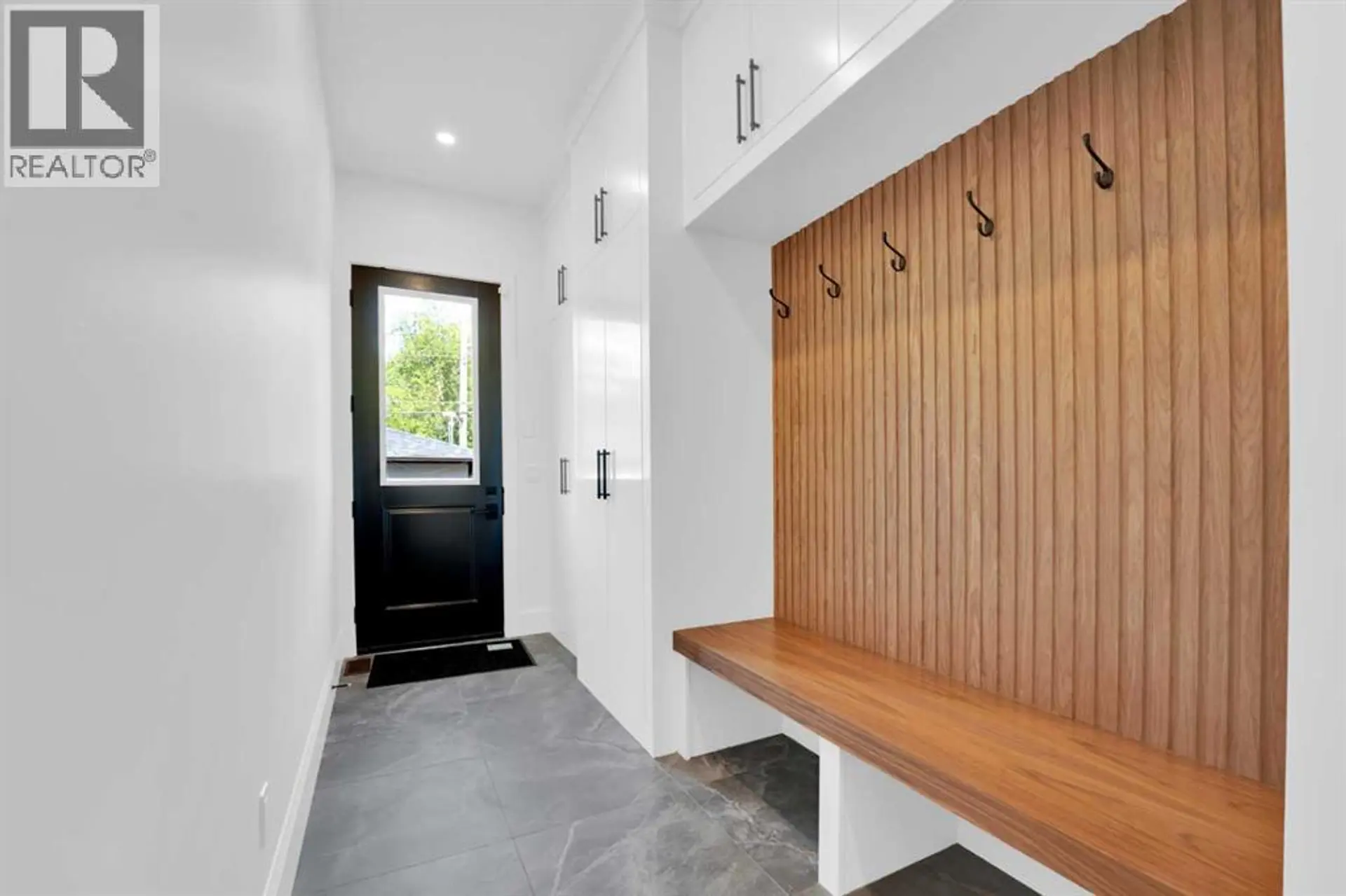 1605 9 STREET NW - Image 13