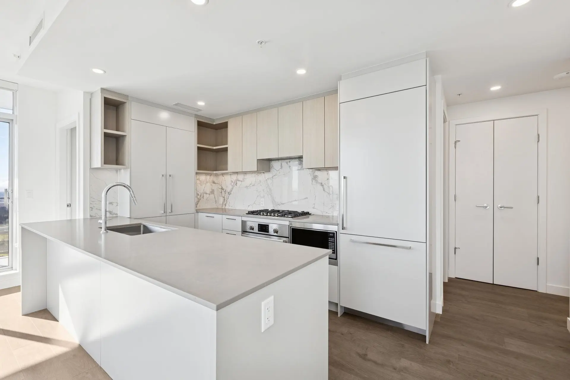 Property at #401 6468 Willingdon Avenue, Burnaby, BC
