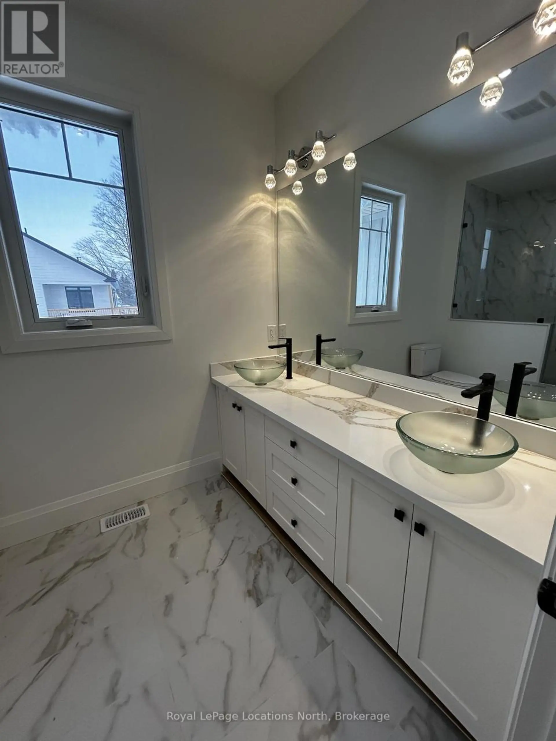 #27 16 HILTON LANE - Image 14