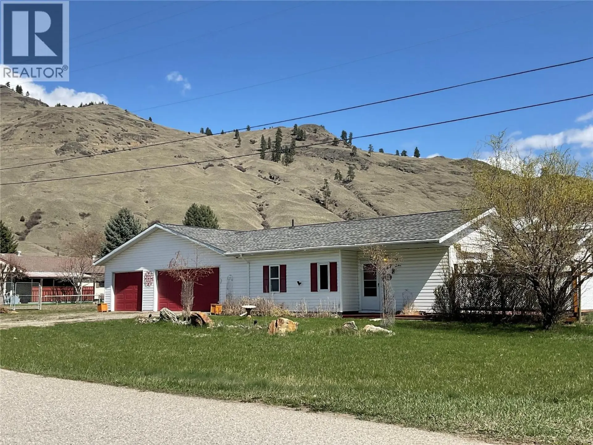 Property at 547 Eighth Avenue, Midway, BC