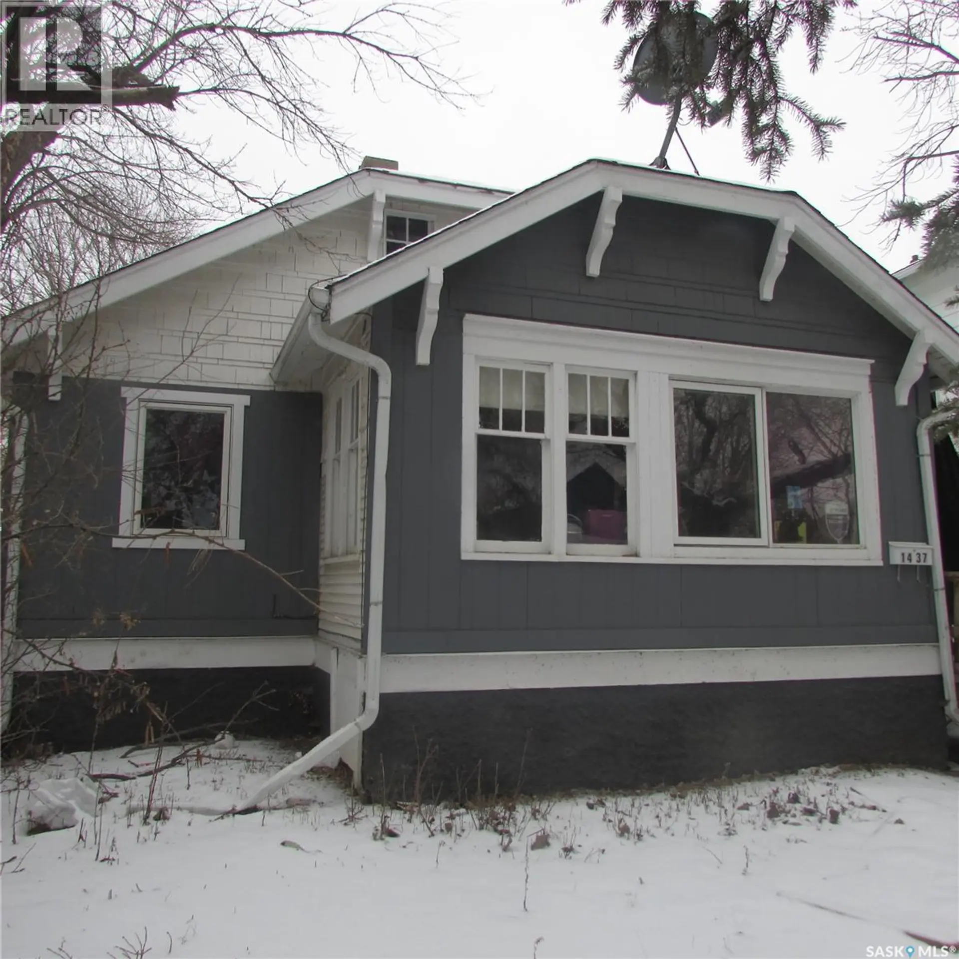 1437 ELPHINSTONE STREET - Image 1